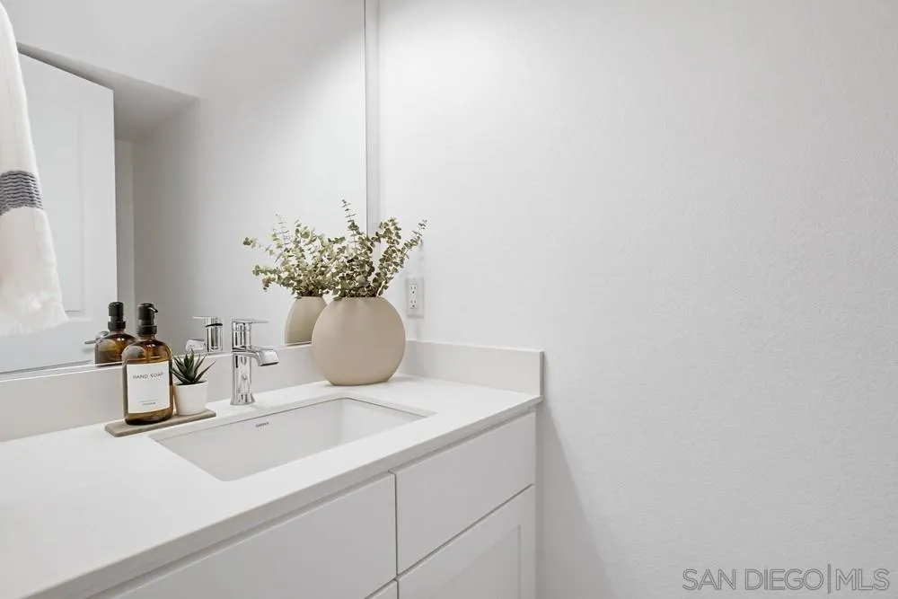 Photo #18: 2600470 Listing: Photo #18