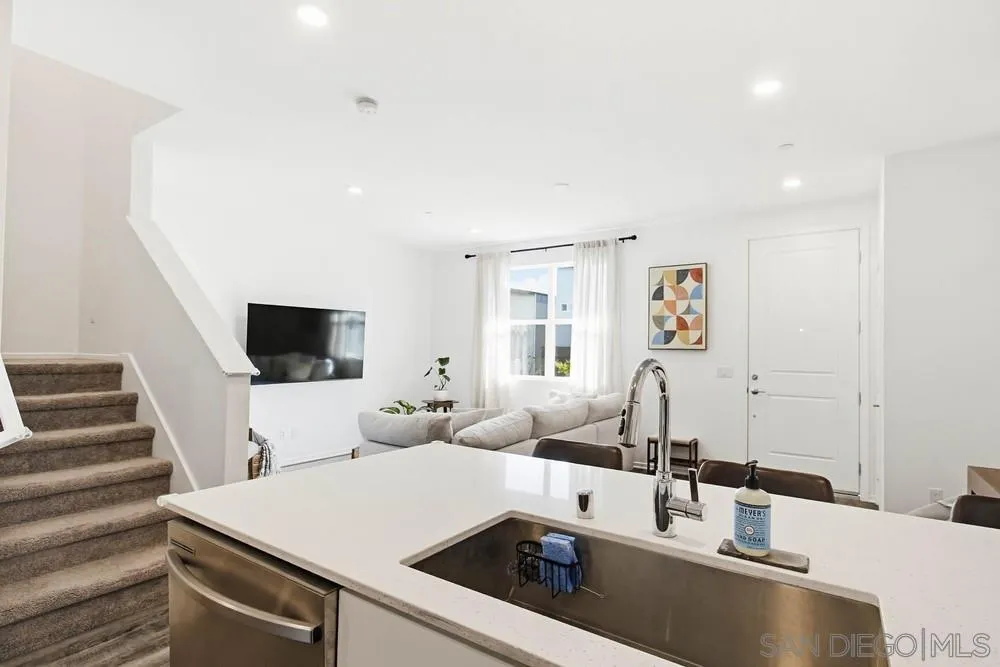 Photo #16: 2600470 Listing: Photo #16