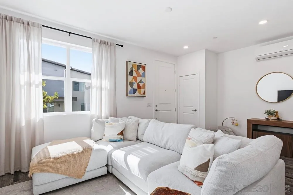 Photo #4: 2600470 Listing: Photo #4