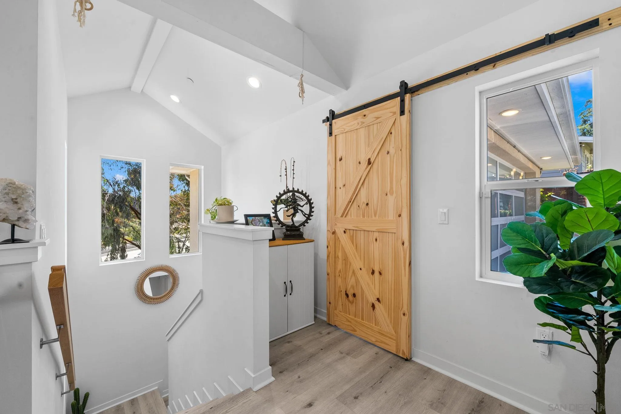 https://cdn.realtyfeed.com/cdn/127/2600471/63f0bde269a79606d27137050c7790ae.webp