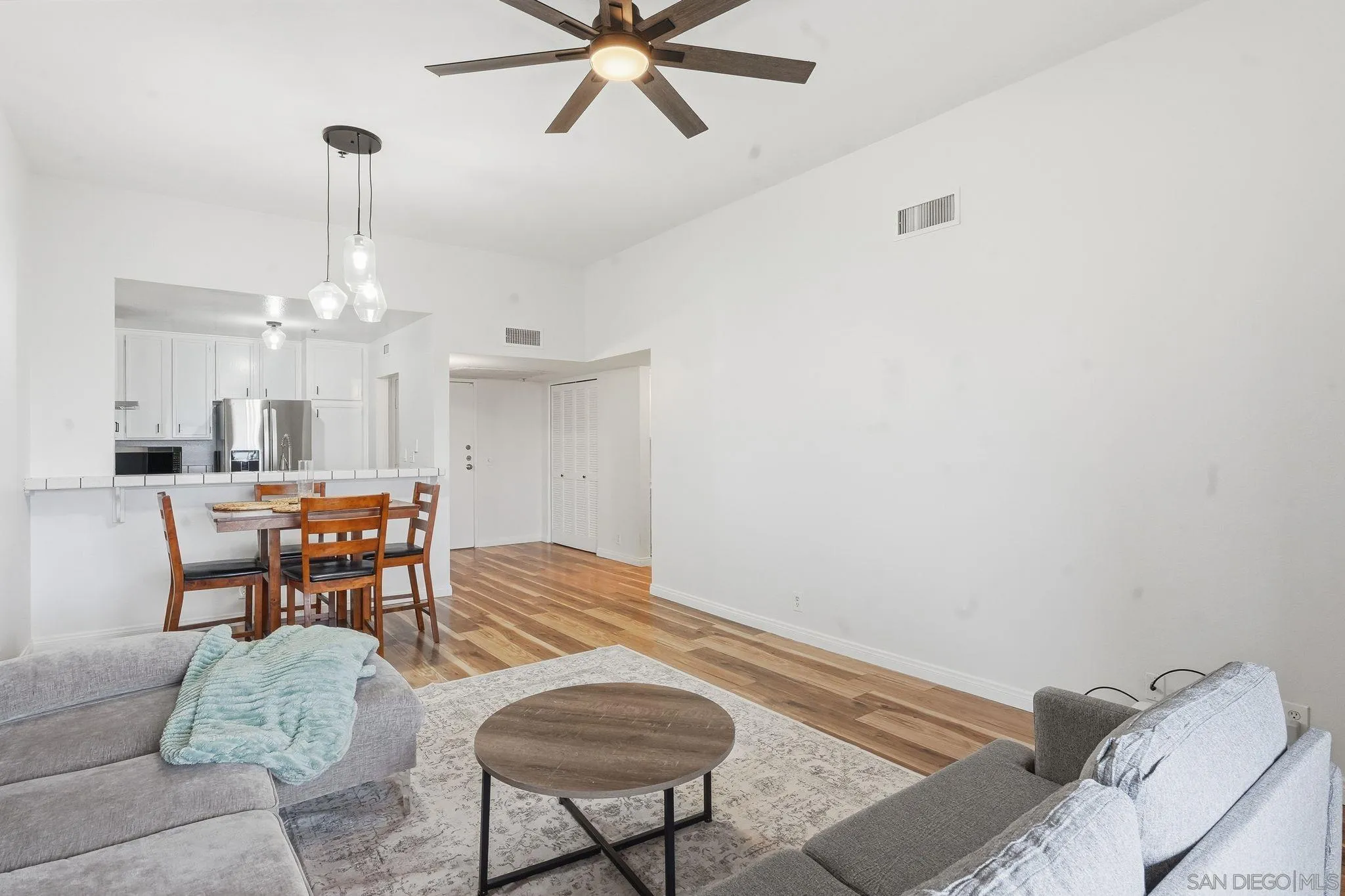 Photo #6: 2600472 Listing: Photo #6