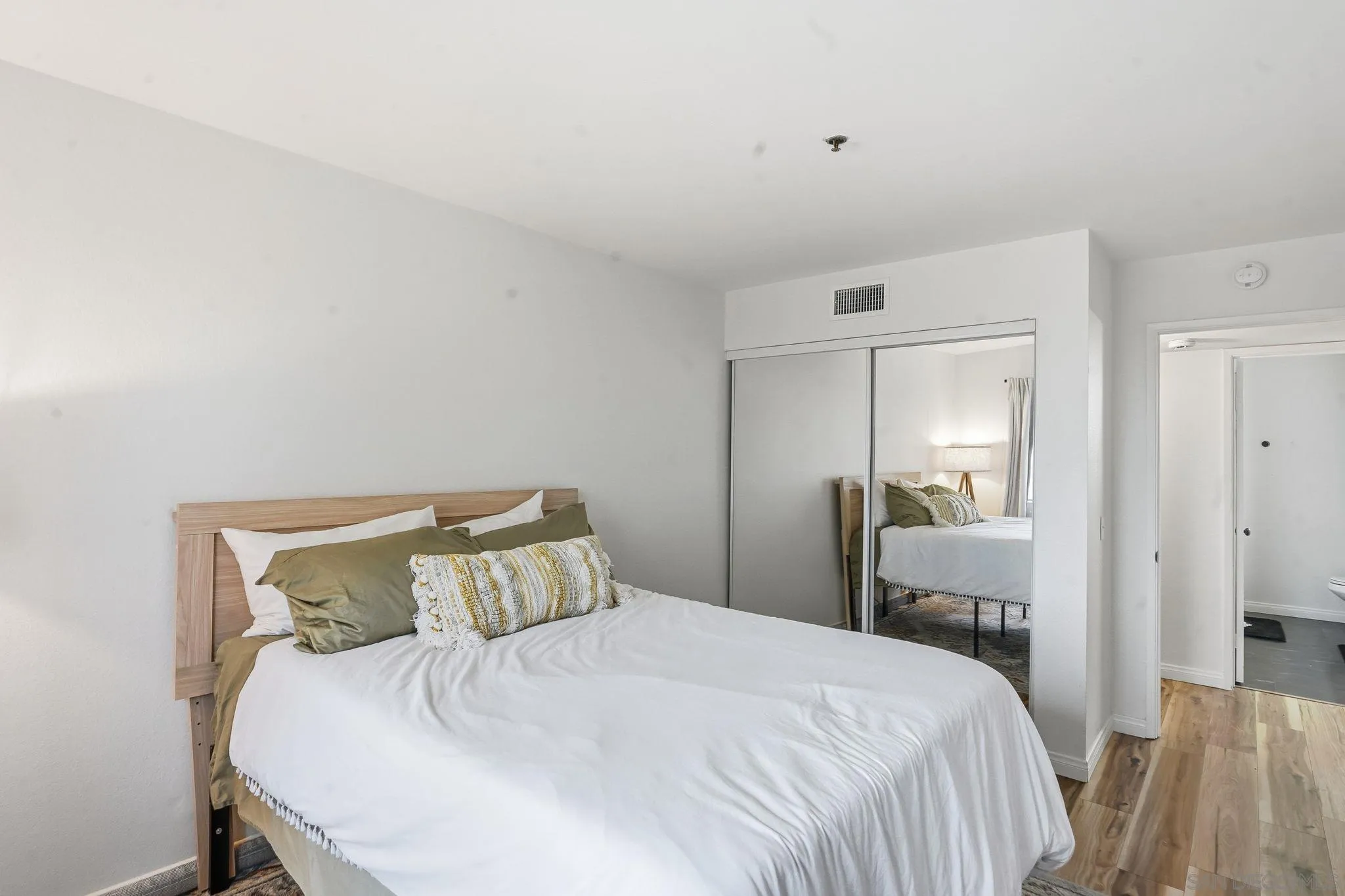 Photo #16: 2600472 Listing: Photo #16