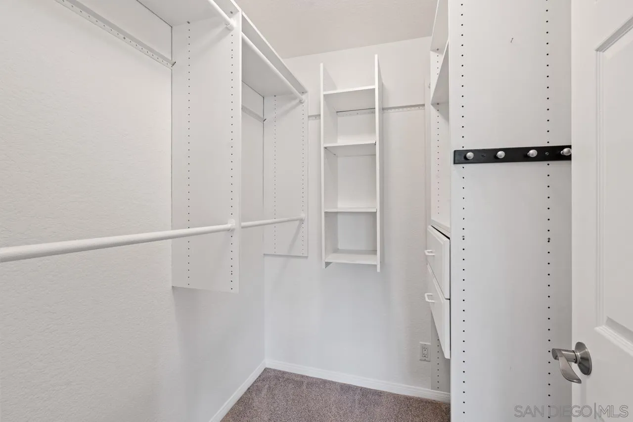 https://cdn.realtyfeed.com/cdn/127/2600473/fda3fd8b4aa13cbe93b5450e6c1382b2.webp