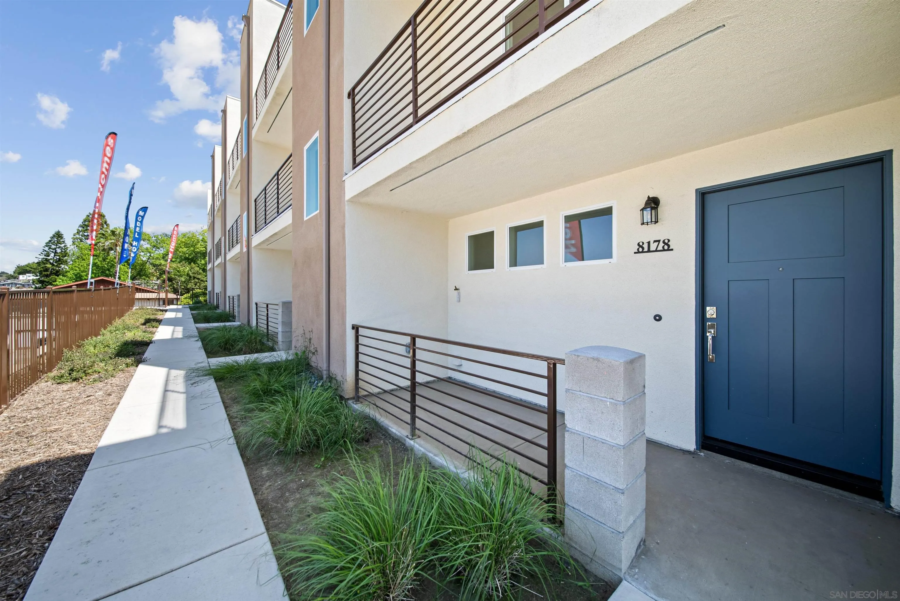 Photo #2: 2600491 Listing: Photo #2