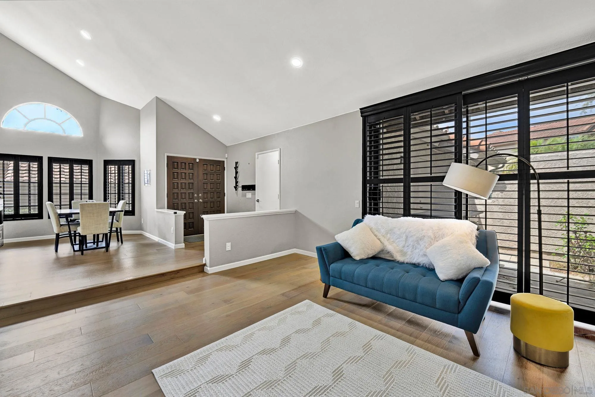 https://cdn.realtyfeed.com/cdn/127/2600495/33f2c37d42322764aaff411702d01349.webp