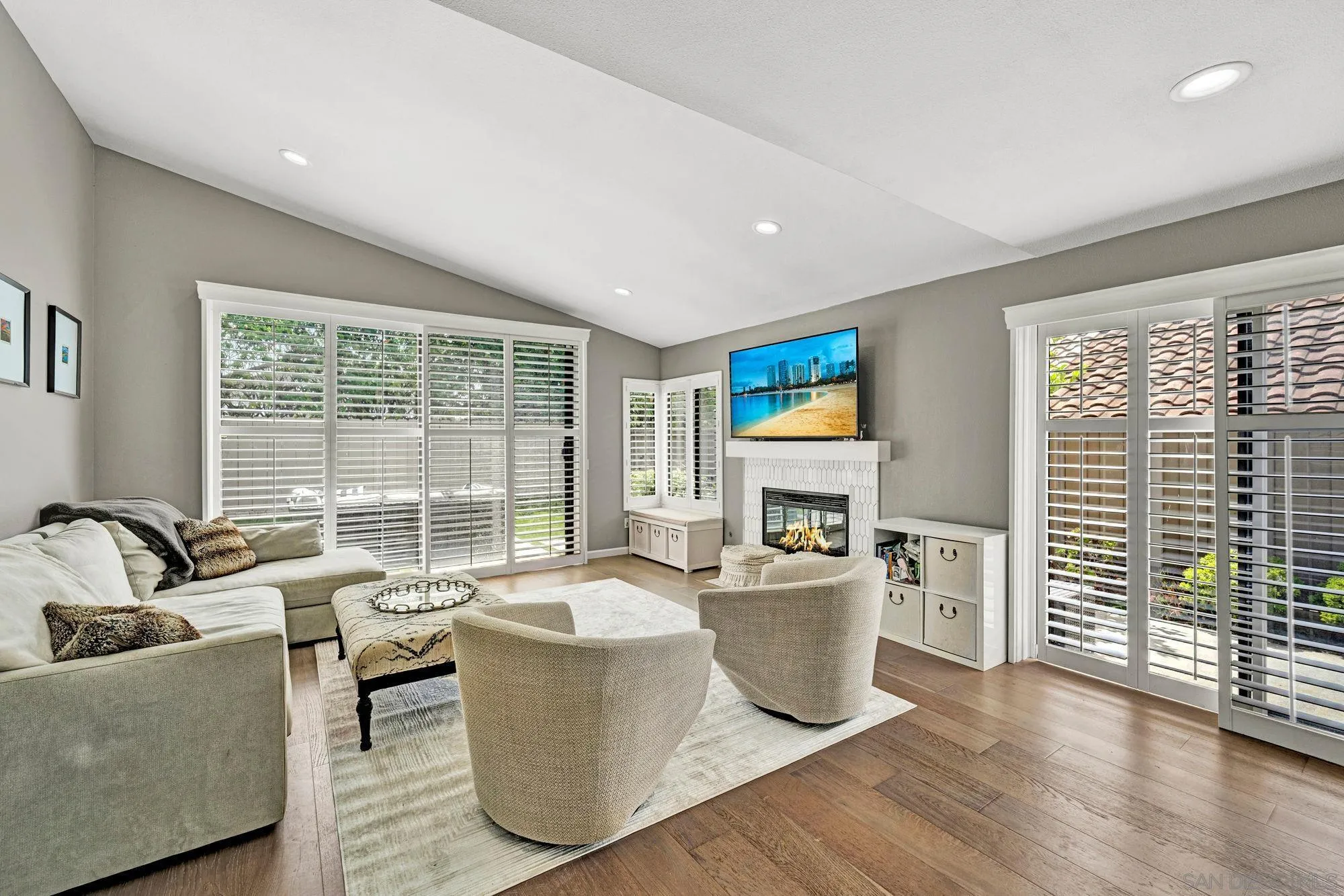 https://cdn.realtyfeed.com/cdn/127/2600495/386f88d9128a1588dc8d8569dcba4426.webp