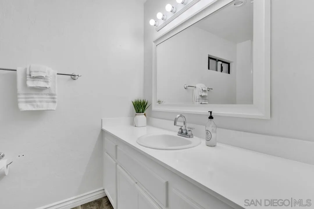 Photo #12: 2600497 Listing: Photo #12