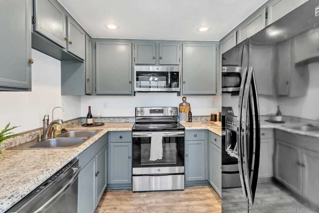 Photo #8: 2600497 Listing: Photo #8