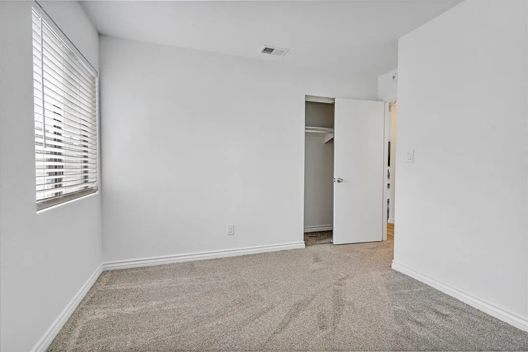 Photo #14: 2600497 Listing: Photo #14