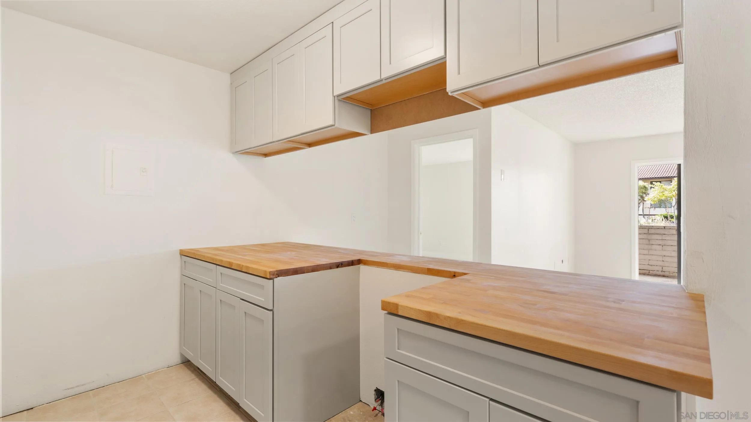 Photo #3: 2600502 Listing: Photo #3