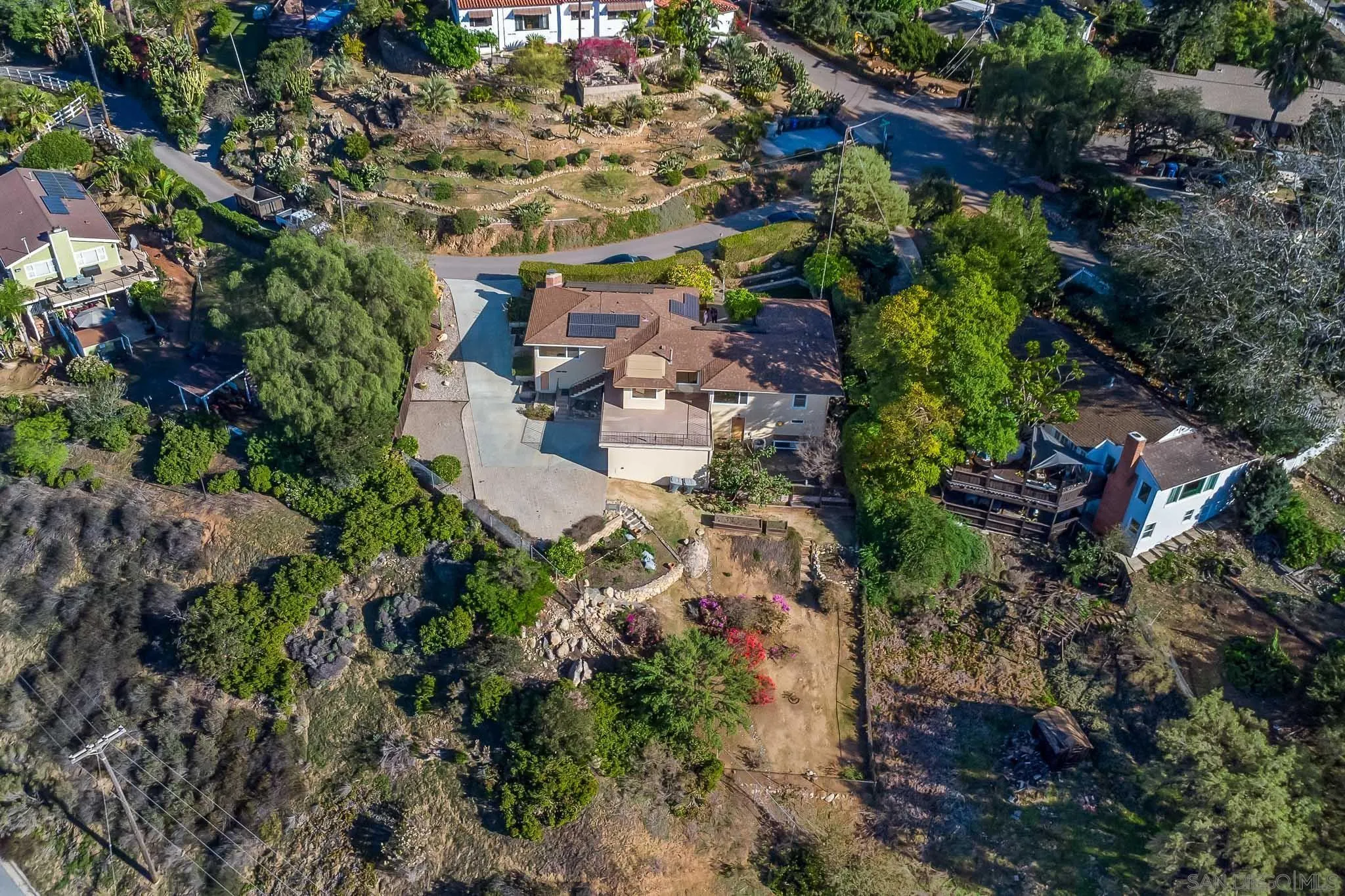 https://cdn.realtyfeed.com/cdn/127/2600505/1db98556691bc6ec5b40832c0b245ade.webp