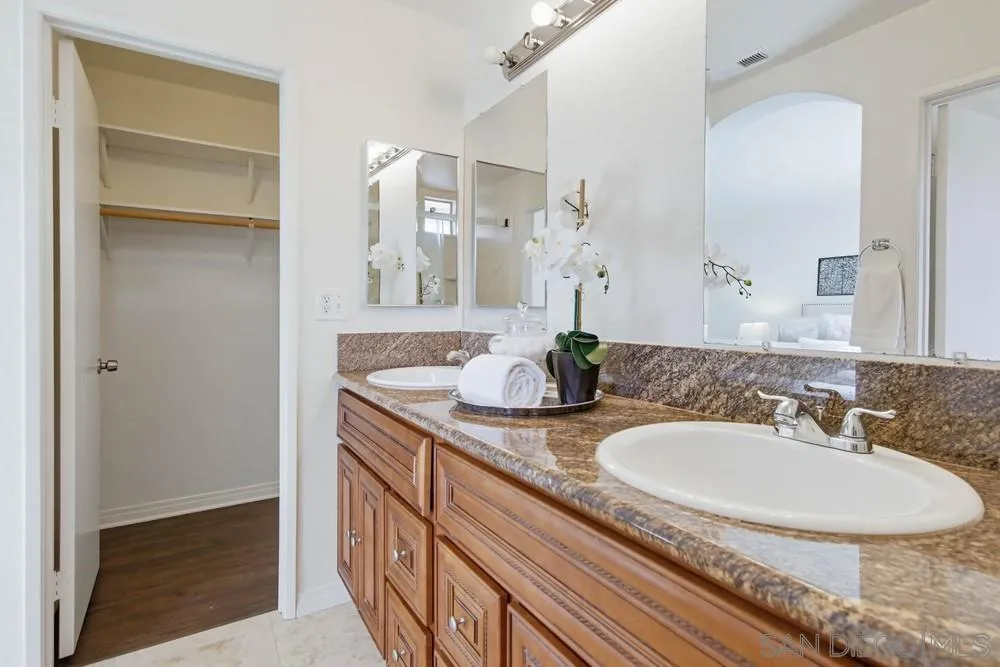 https://cdn.realtyfeed.com/cdn/127/2600507/3255cb5f7607062b29c993420677238e.webp