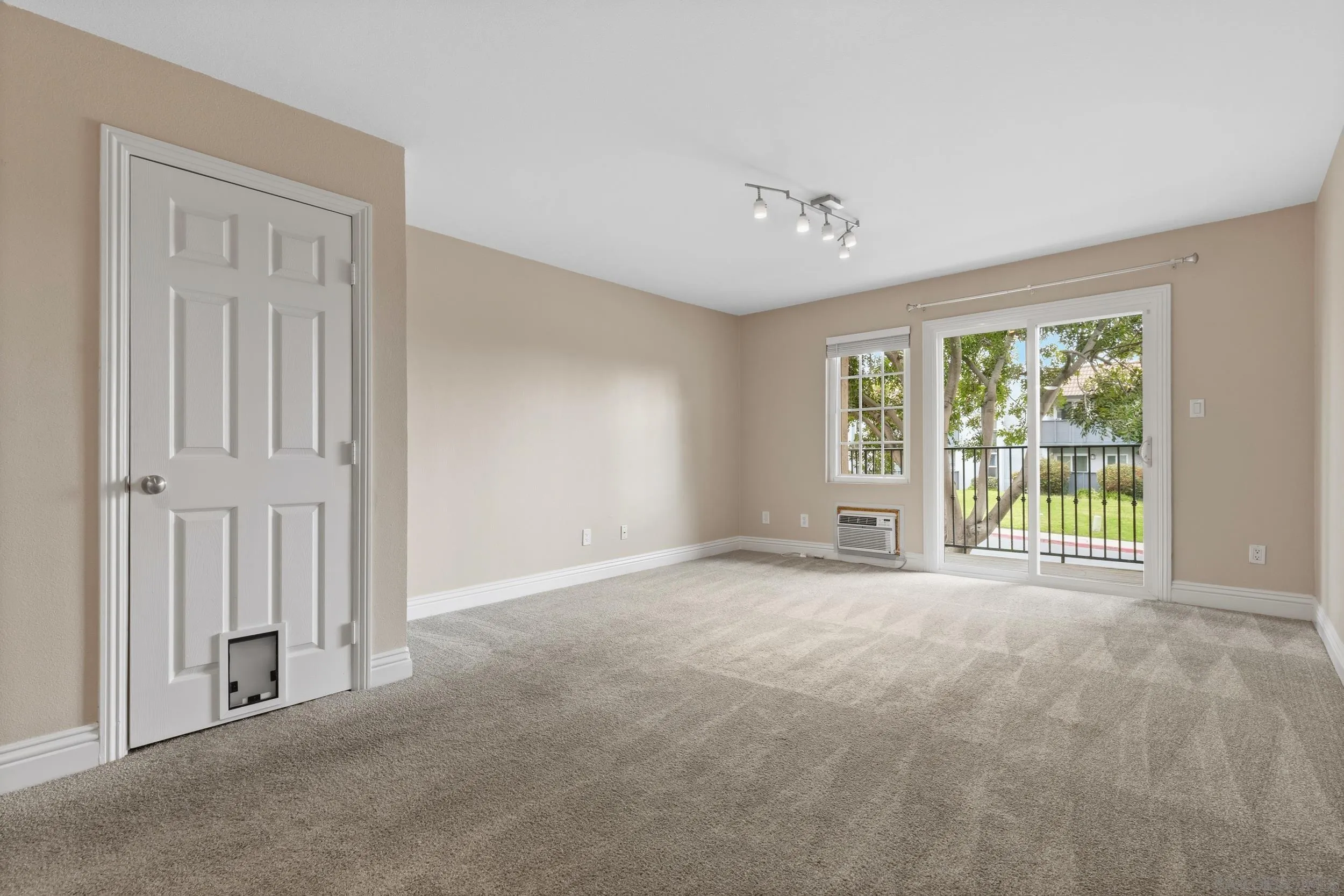 https://cdn.realtyfeed.com/cdn/127/2600511/890011fbe94d607ce308de8c93fc5221.webp