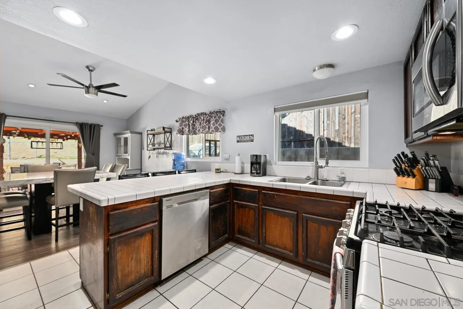 https://cdn.realtyfeed.com/cdn/127/2600516/48768c6f646a3611698fb5793da3140c.webp