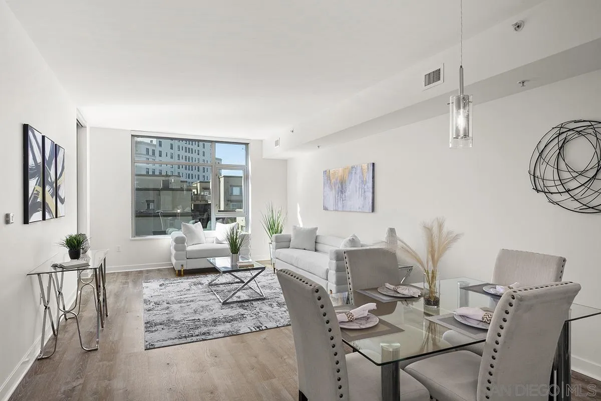 https://cdn.realtyfeed.com/cdn/127/2600519/5a0cf70e4842c1356fa006d22519bce7.webp