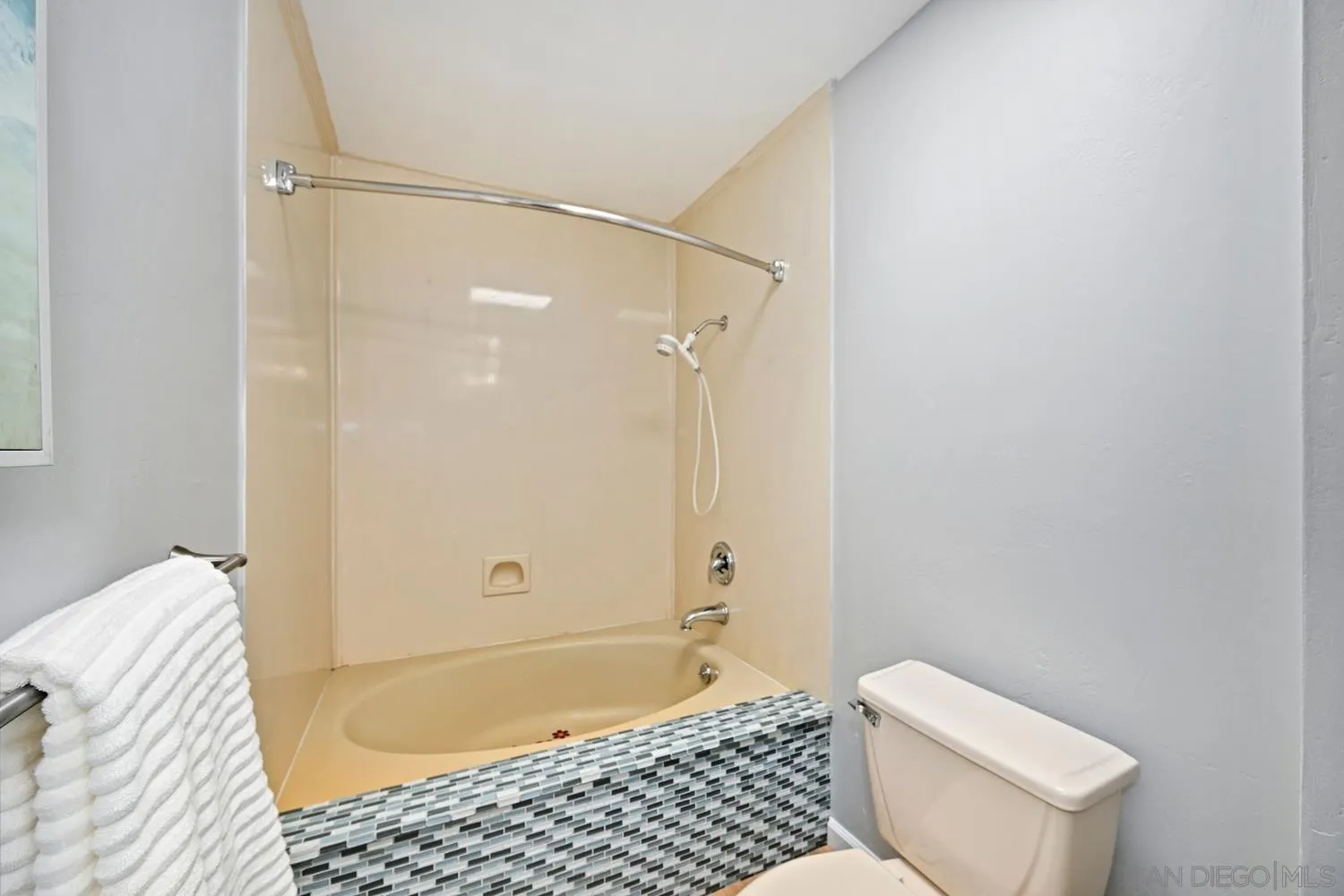 Photo #25: 2600523 Listing: Photo #25
