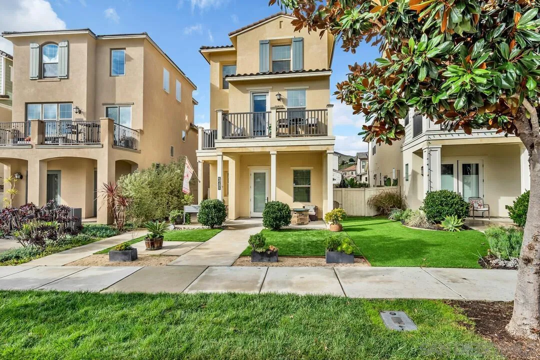 https://cdn.realtyfeed.com/cdn/127/2600525/27ff9522d49a6626cd34e0d289441509.webp