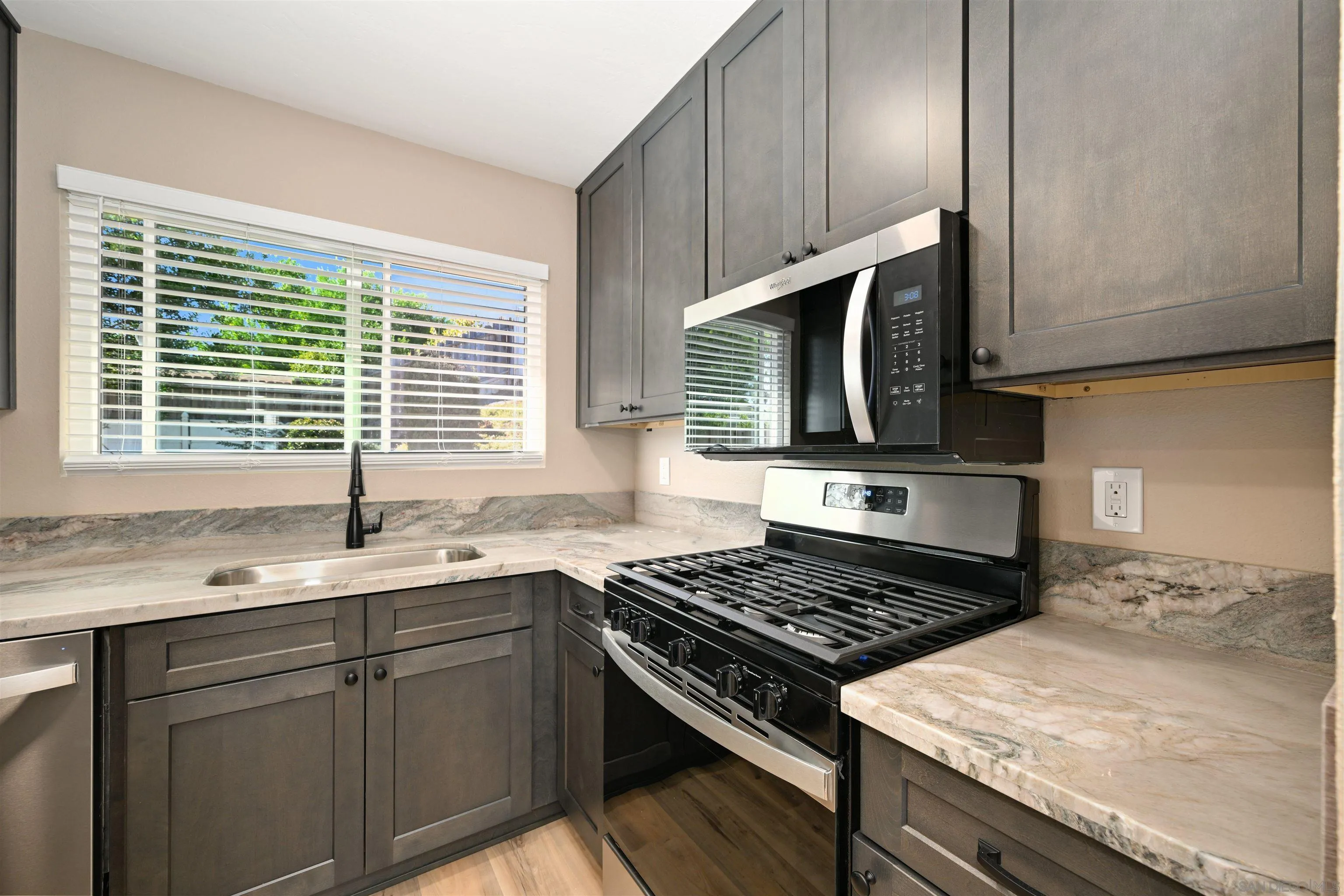 Photo #5: 2600528 Listing: Photo #5