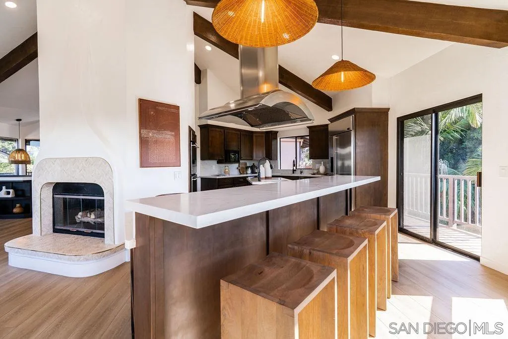 https://cdn.realtyfeed.com/cdn/127/2600536/9a022710f54599a91d6ae68b41dd9b25.webp