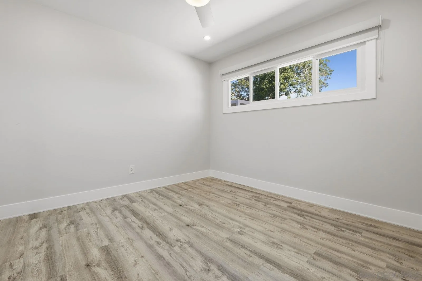 https://cdn.realtyfeed.com/cdn/127/2600539/751a140d1f3187d01a872af1541a9423.webp