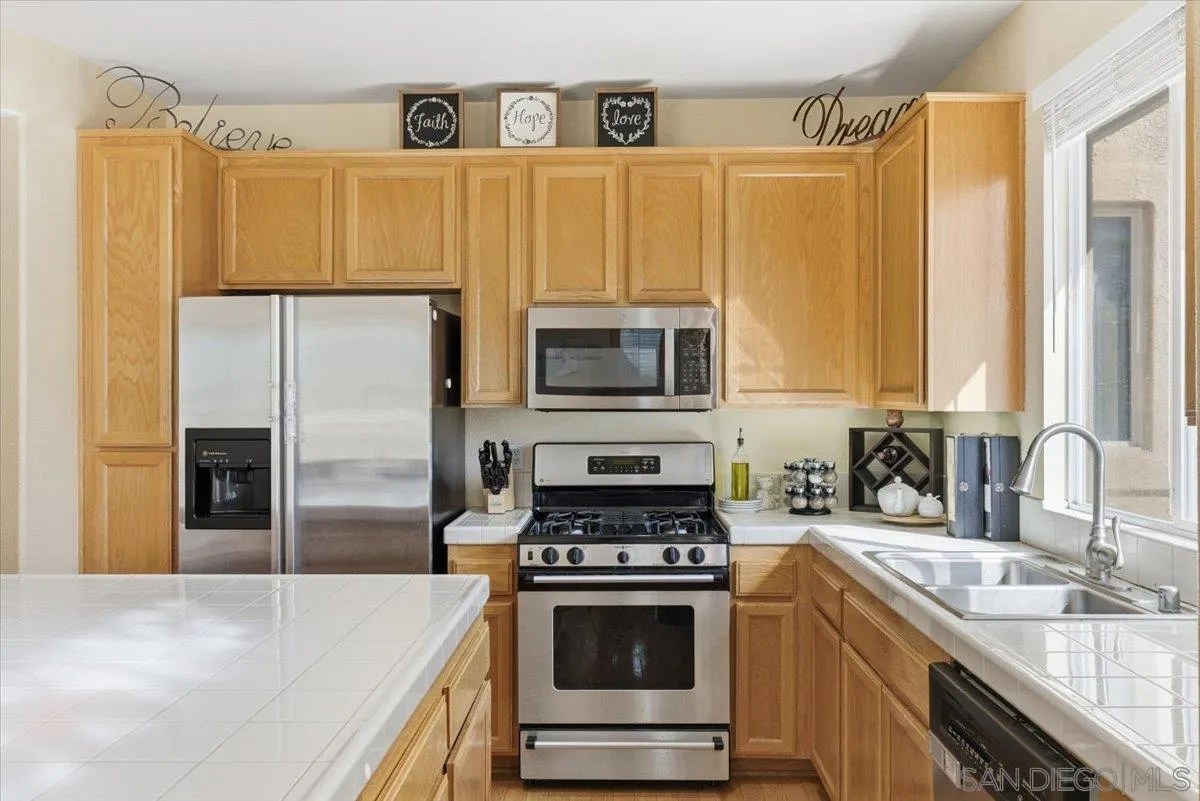 Photo #10: 2600542 Listing: Photo #10