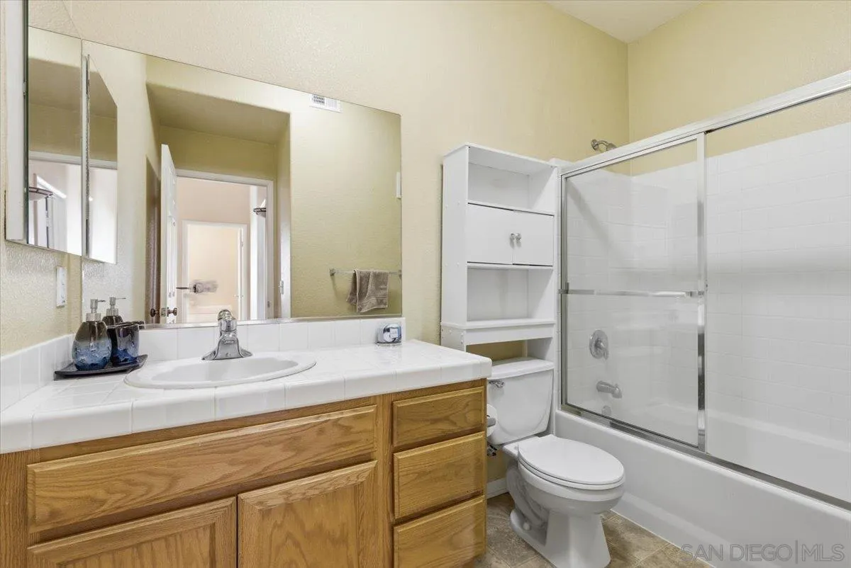 Photo #20: 2600542 Listing: Photo #20