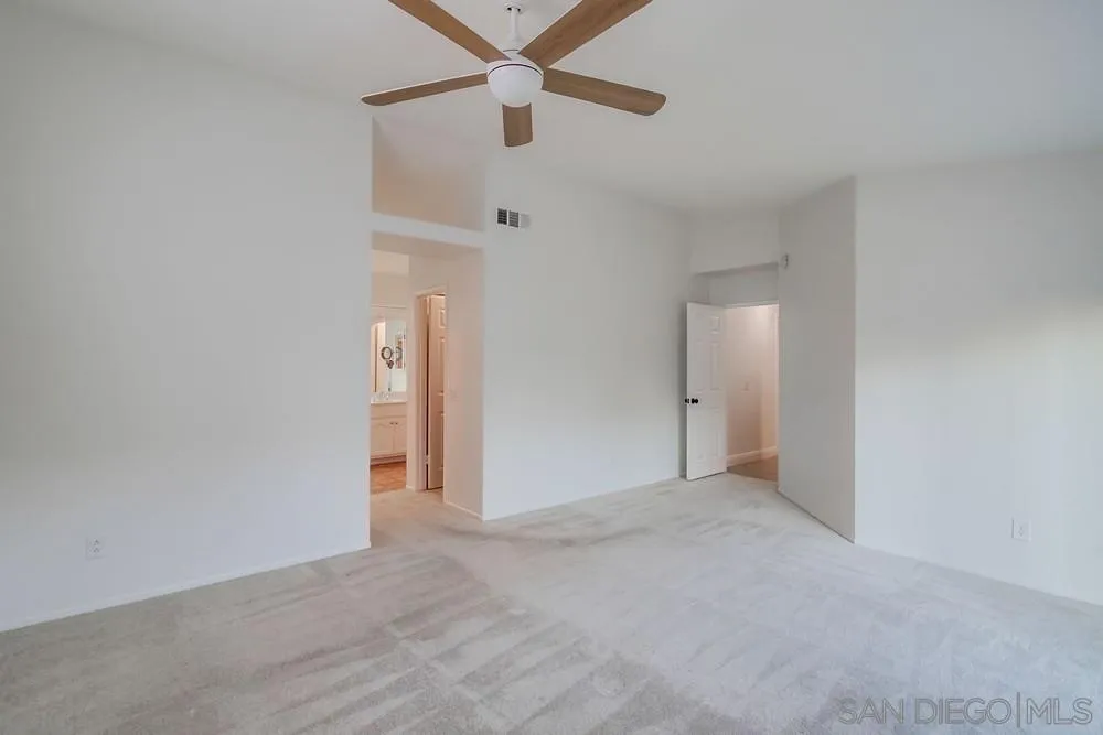 https://cdn.realtyfeed.com/cdn/127/2600543/6840f8844923e9e8a2762c5da74e5980.webp