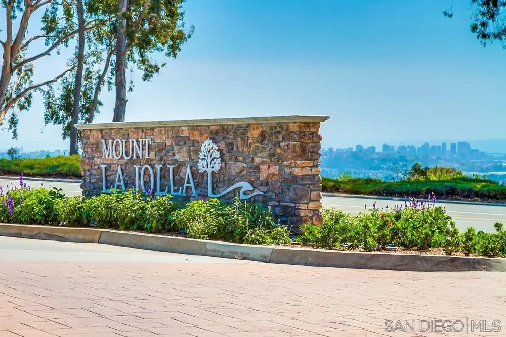 Photo #2: 2600551 Listing: Photo #2