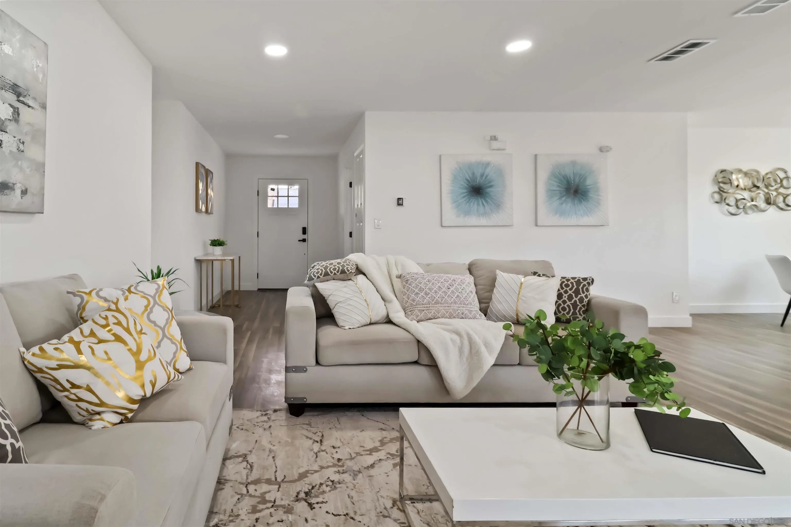 https://cdn.realtyfeed.com/cdn/127/2600555/c695e4ce62a5d84dd1c68102d3cca6a3.webp