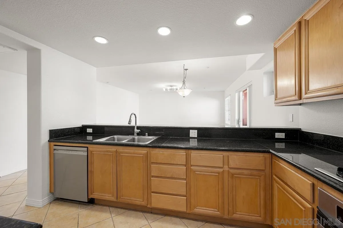 Photo #14: 2600556 Listing: Photo #14