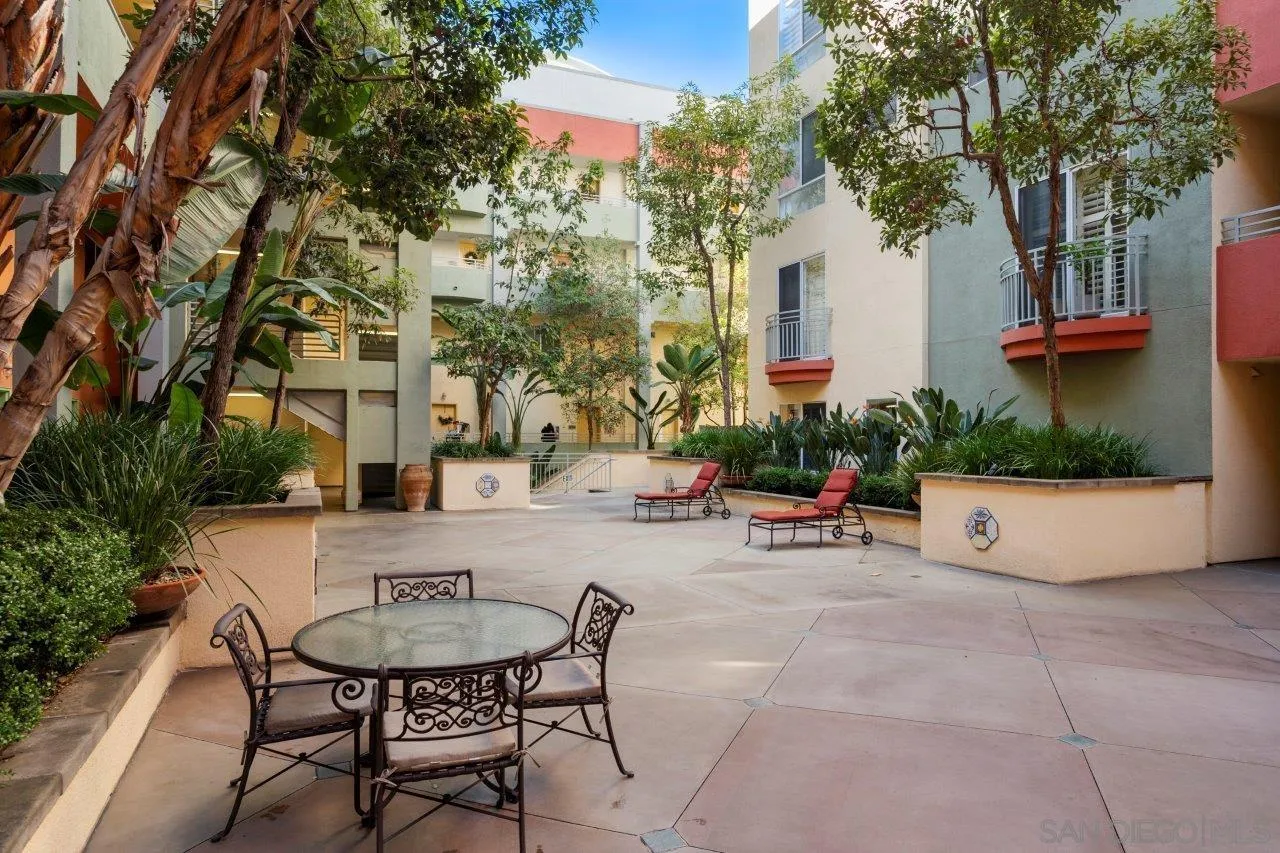 Photo #38: 2600556 Listing: Photo #38