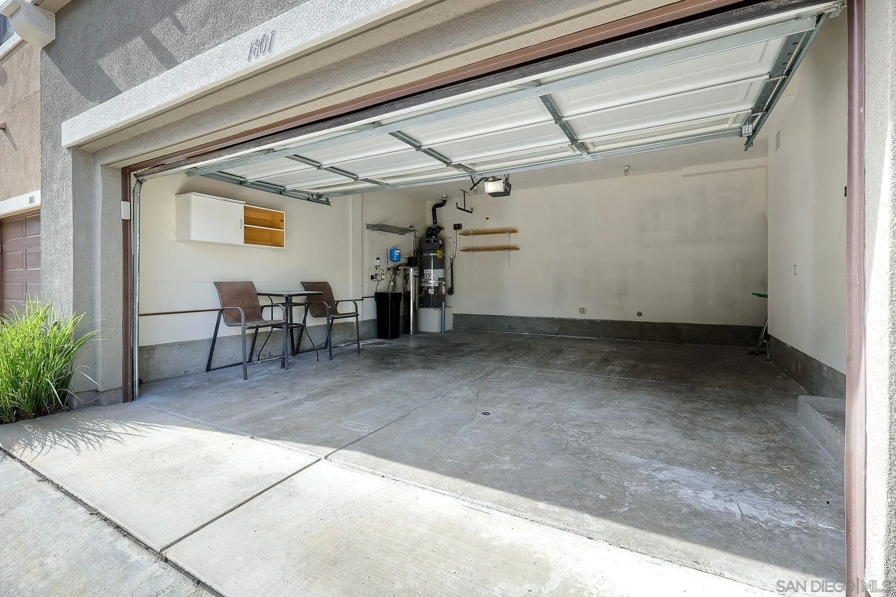 https://cdn.realtyfeed.com/cdn/127/2600560/4d8225021f77f6663c8c6b37cee28d28.webp