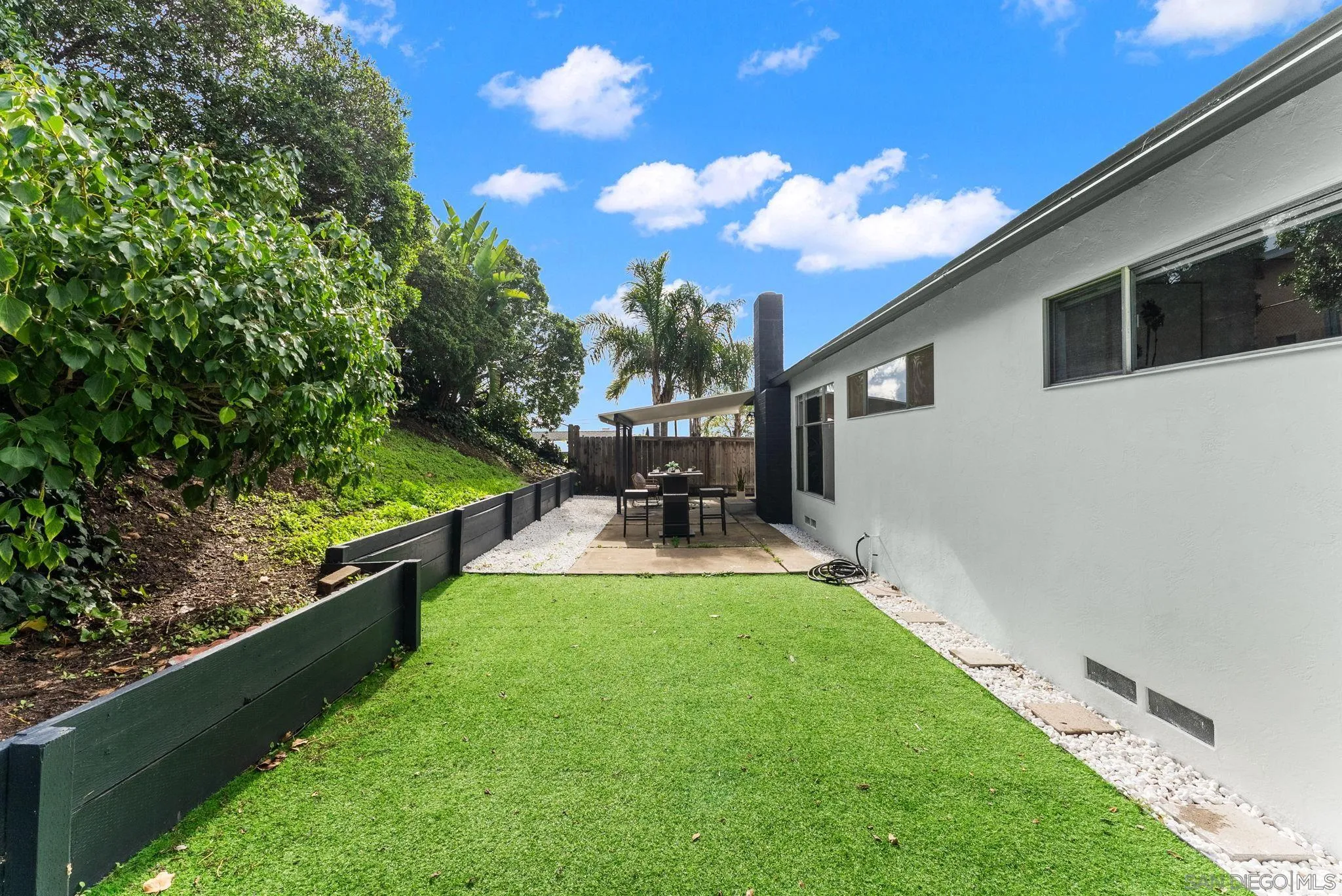 https://cdn.realtyfeed.com/cdn/127/2600561/462a1765f039d1de556ff58e45873979.webp
