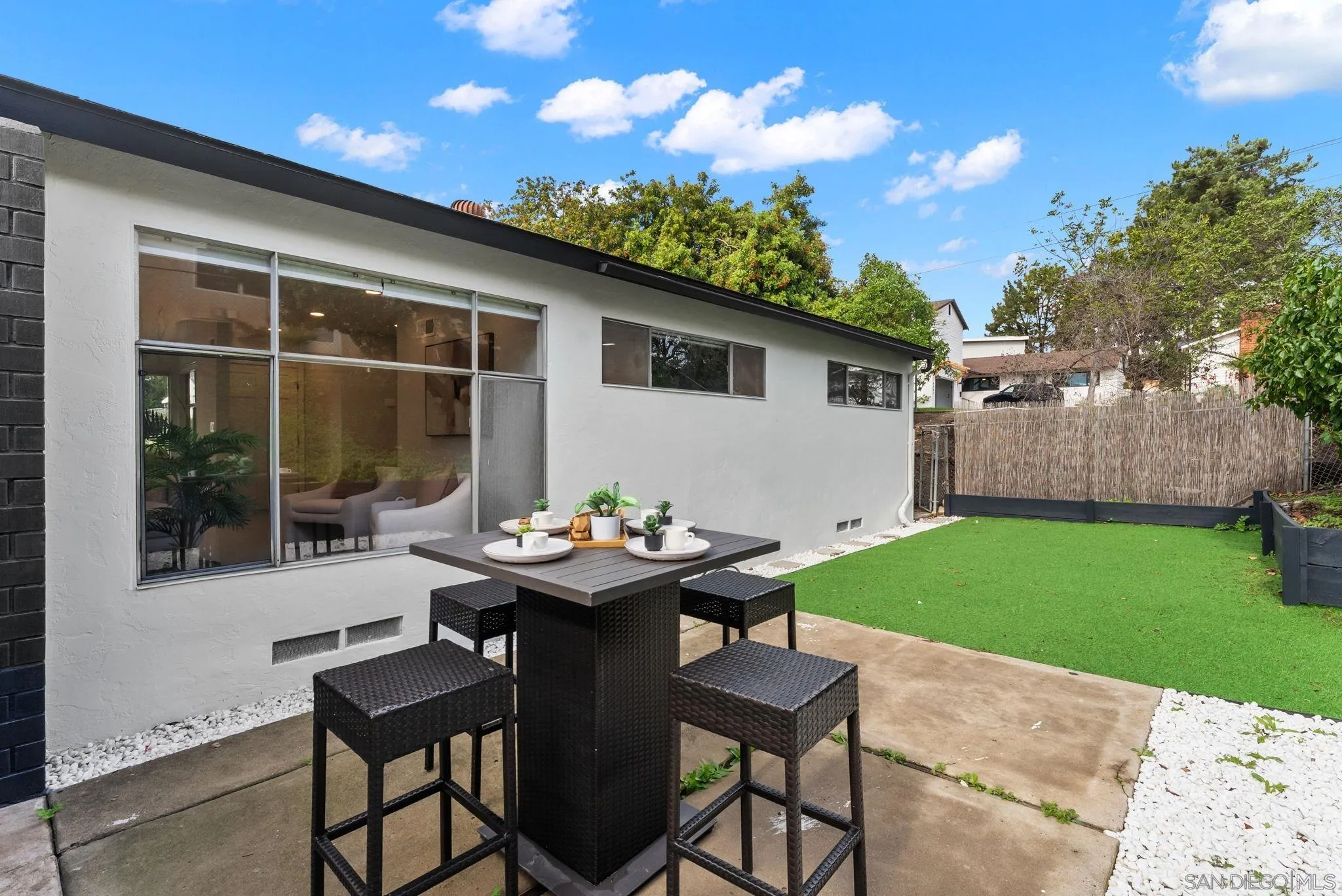 https://cdn.realtyfeed.com/cdn/127/2600561/975bc57cf05395720220cda90209c98a.webp