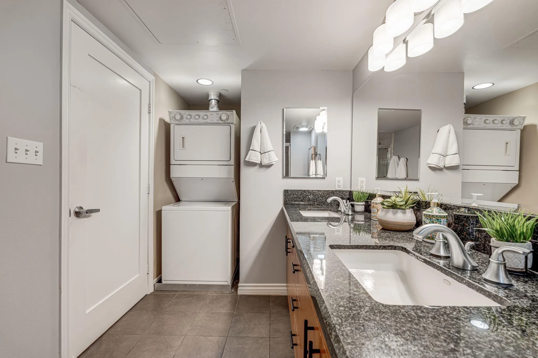 Photo #20: 2600567 Listing: Photo #20