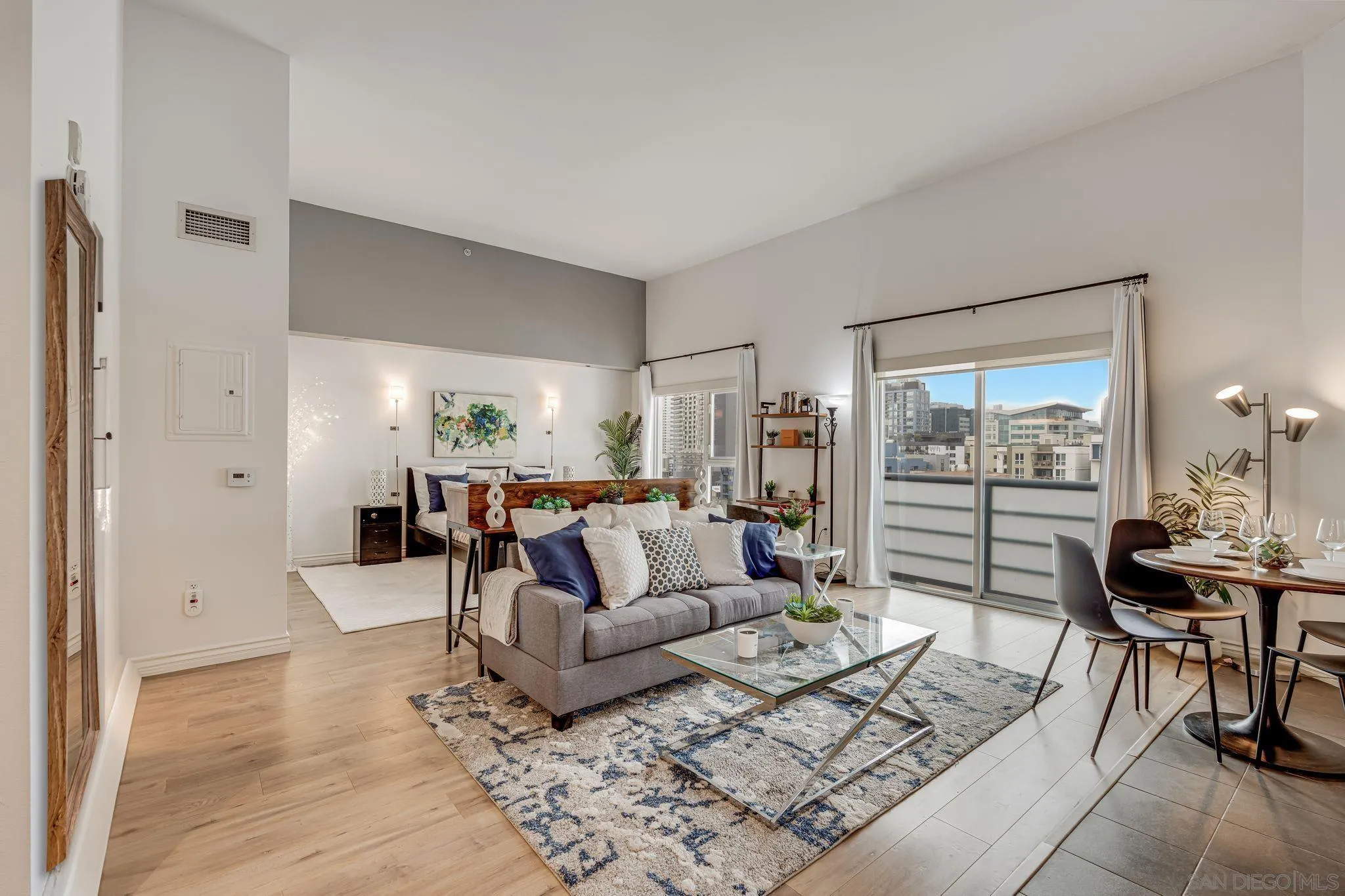 Photo #4: 2600567 Listing: Photo #4