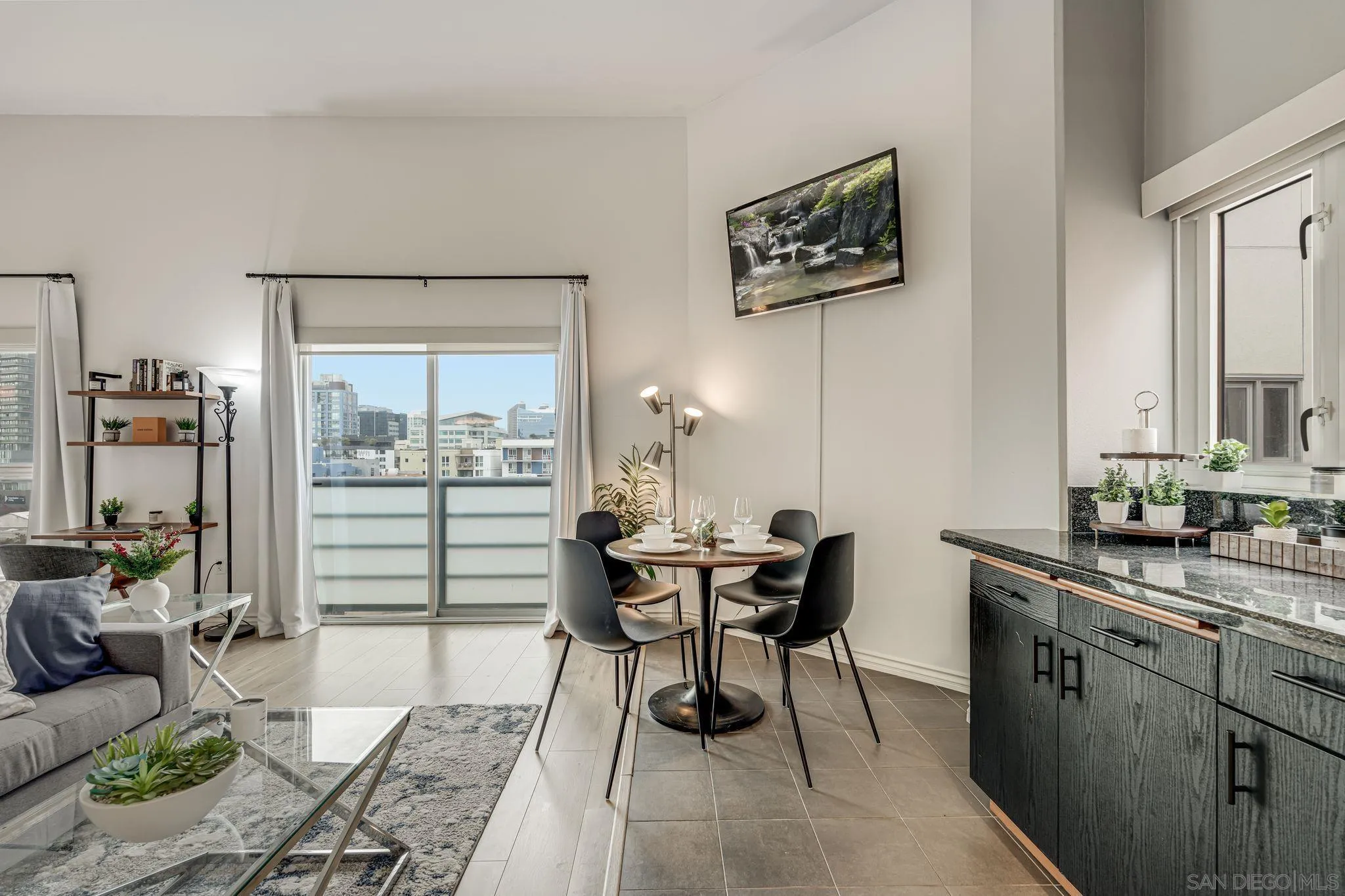 Photo #5: 2600567 Listing: Photo #5