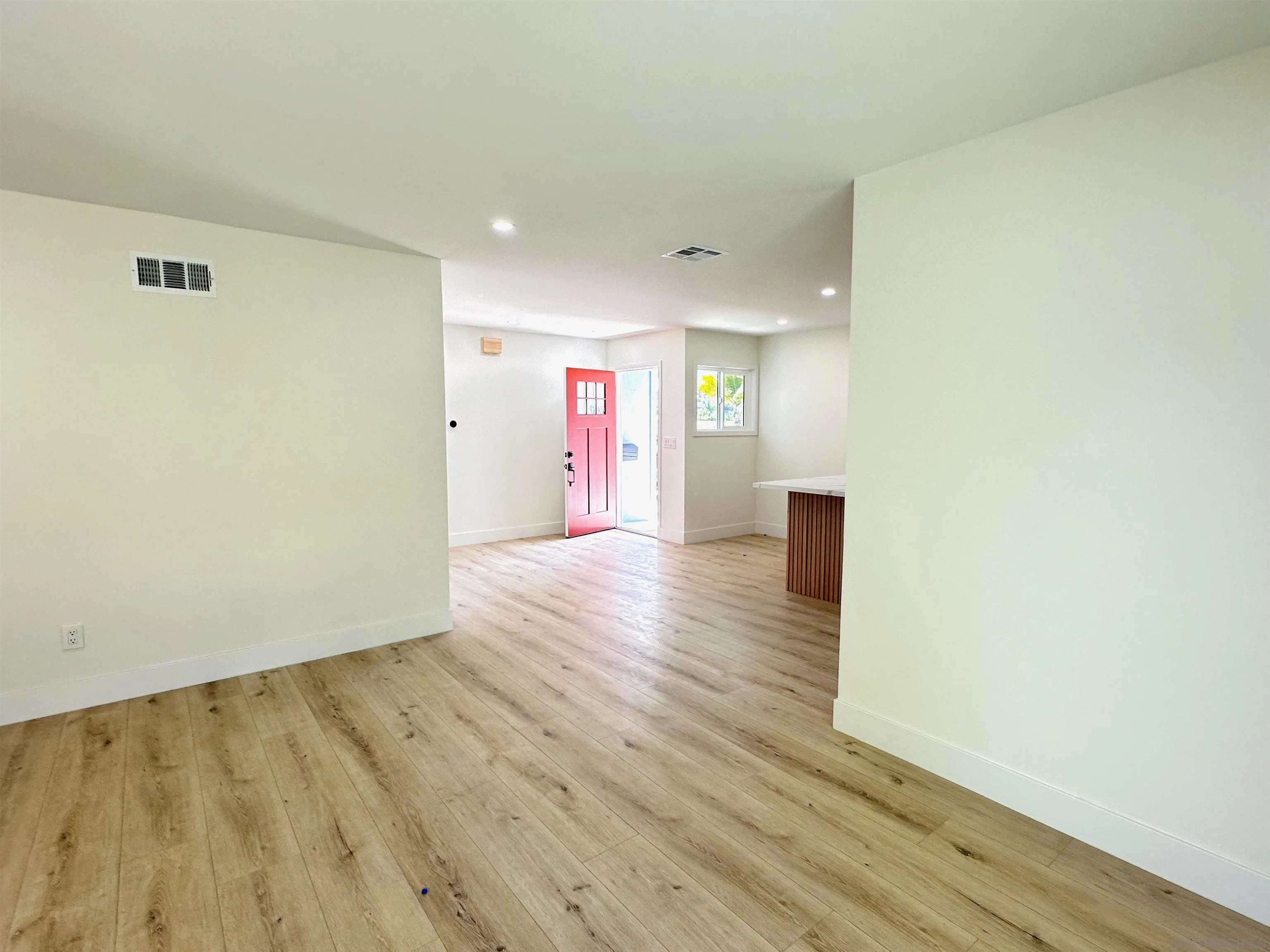 https://cdn.realtyfeed.com/cdn/127/2600568/657520e5a0a0ca775907339176b7f6e7.webp