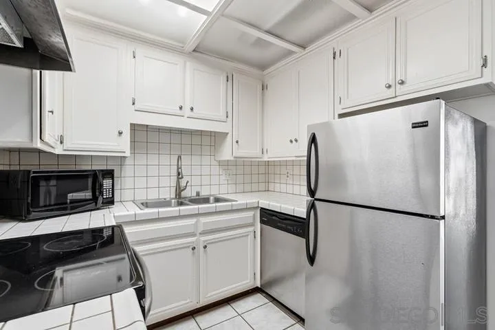 Photo #5: 2600570 Listing: Photo #5