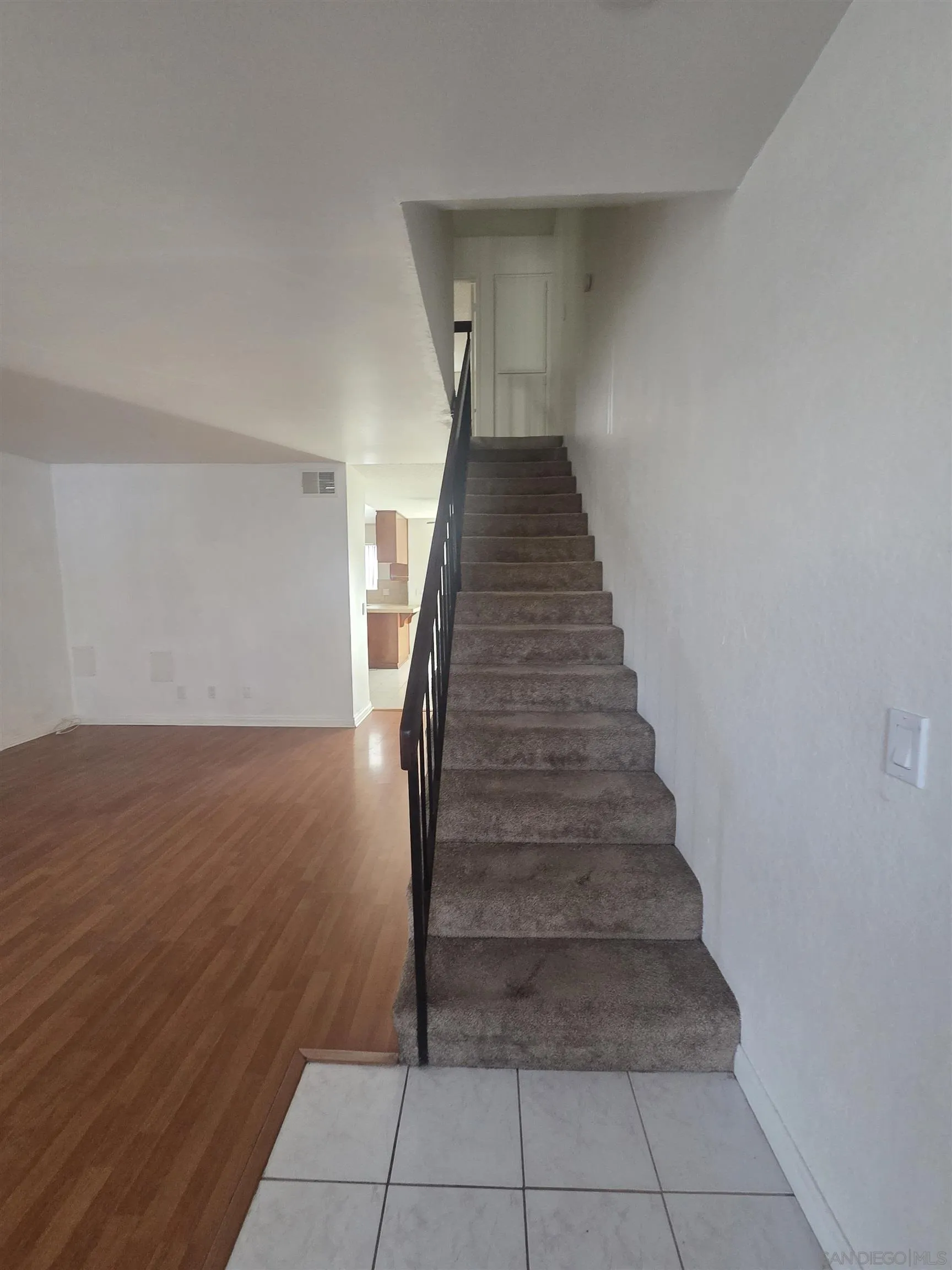 Photo #3: 2600572 Listing: Photo #3