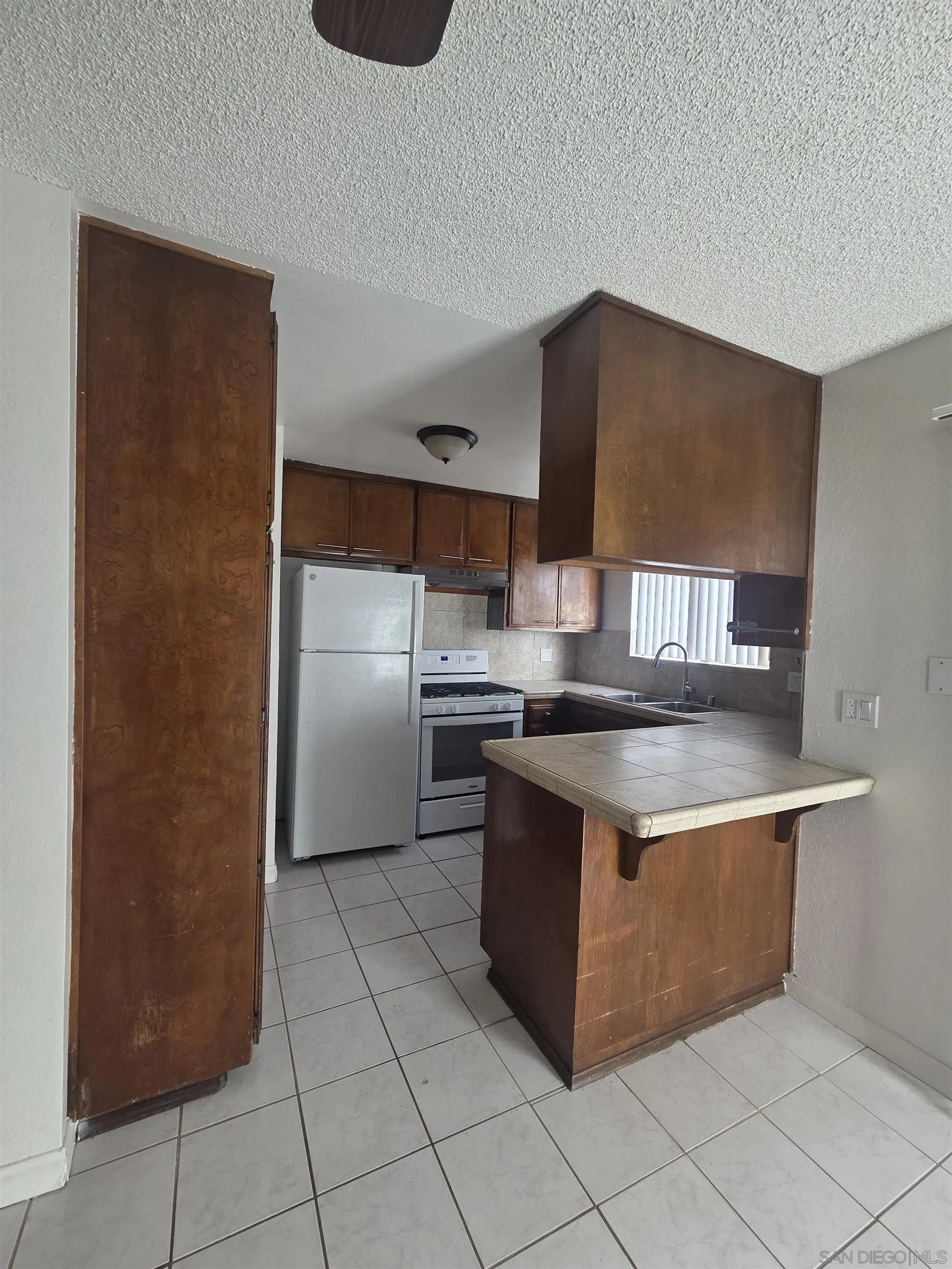 Photo #8: 2600572 Listing: Photo #8