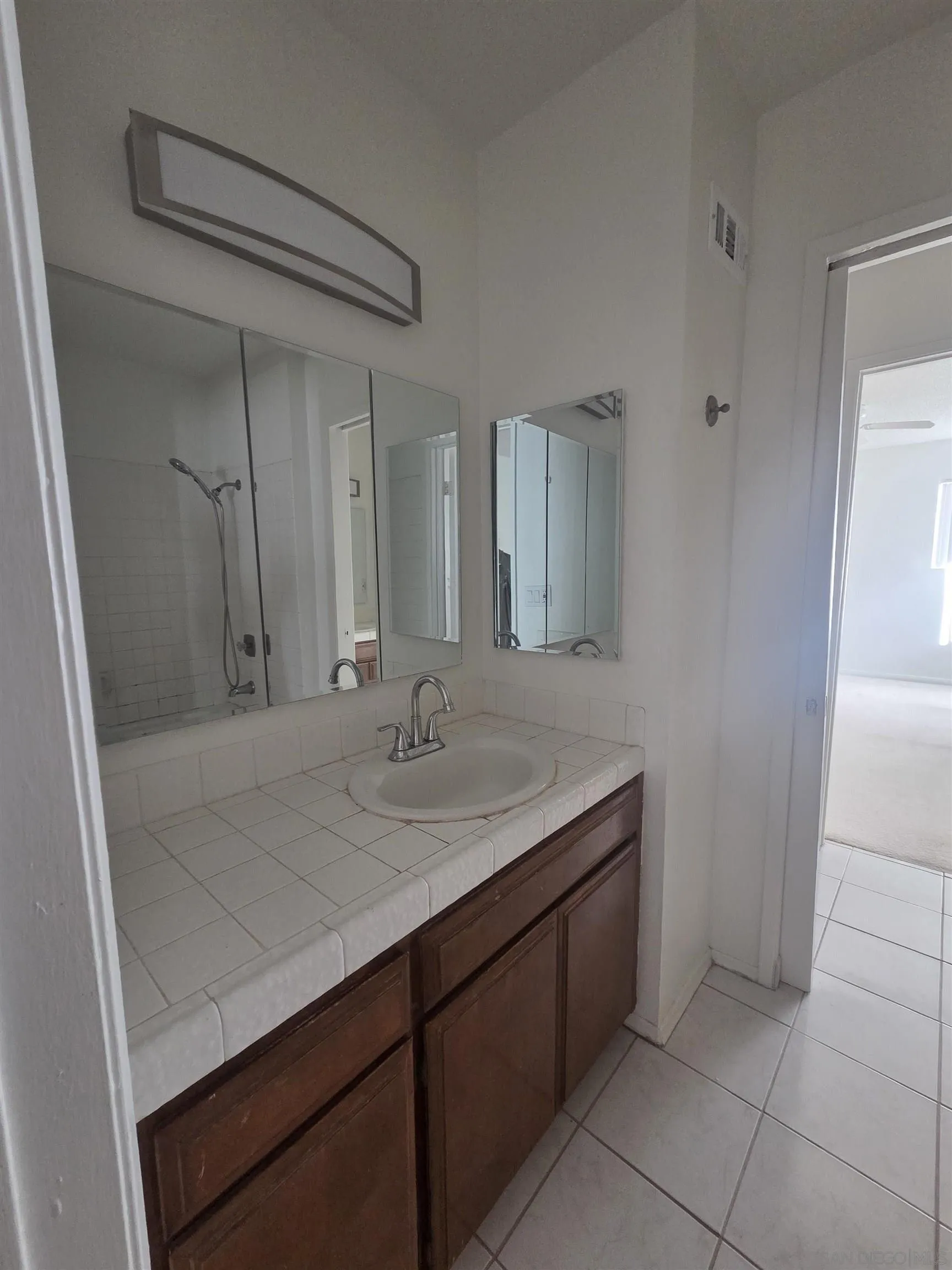 Photo #18: 2600572 Listing: Photo #18