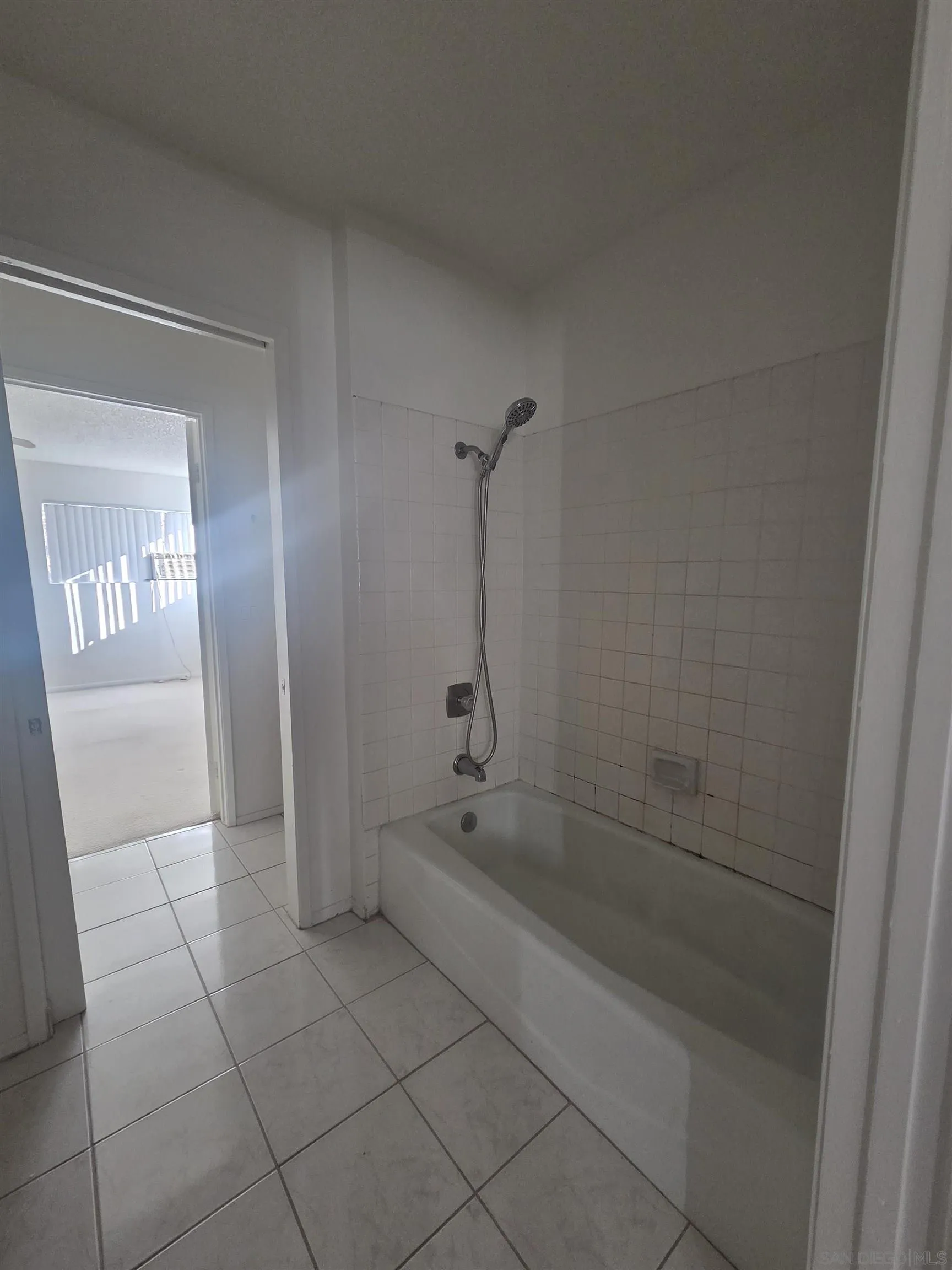 Photo #19: 2600572 Listing: Photo #19