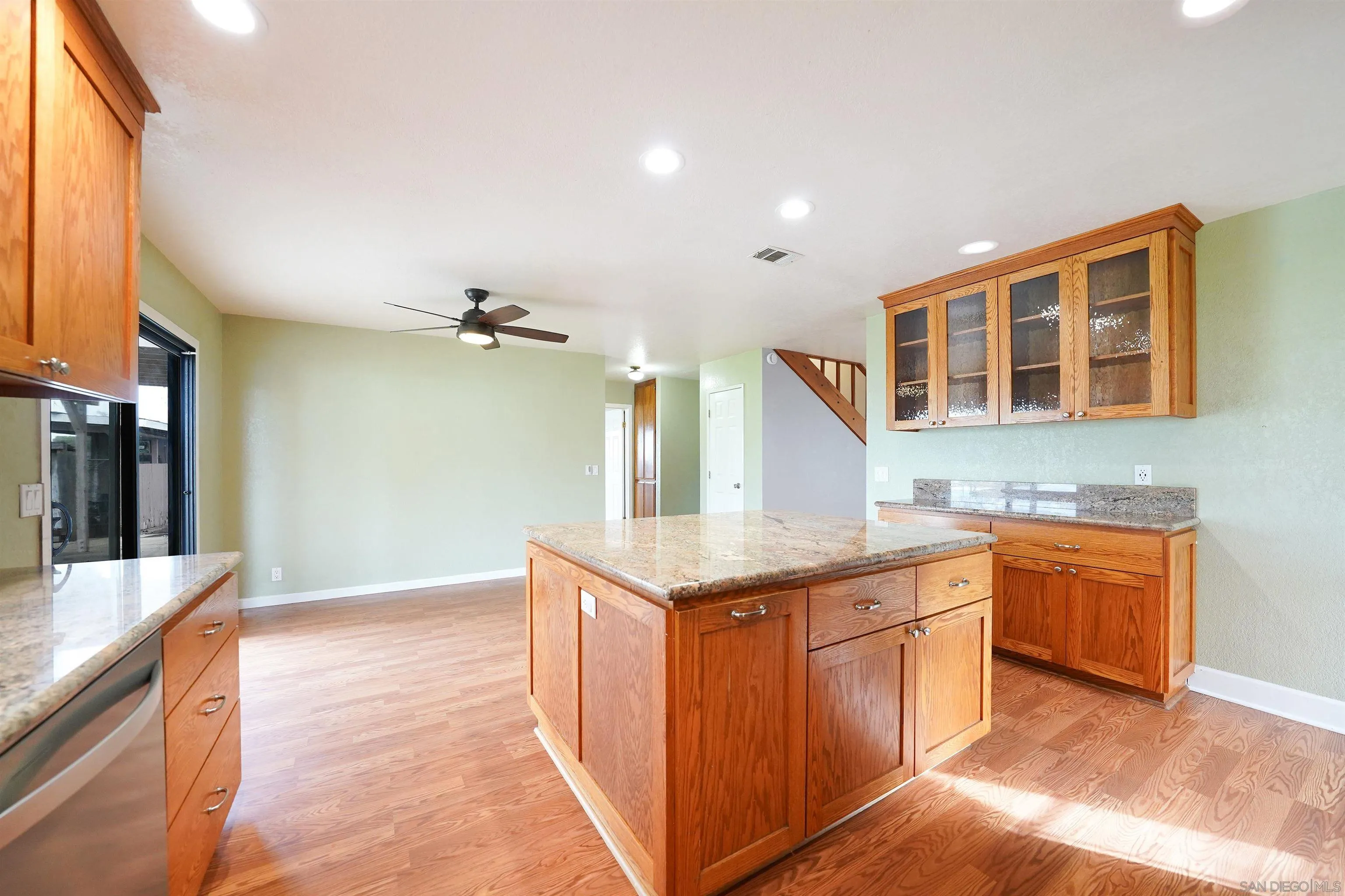 https://cdn.realtyfeed.com/cdn/127/2600579/2dab1c869c0a2426993b187ad1bb10e8.webp