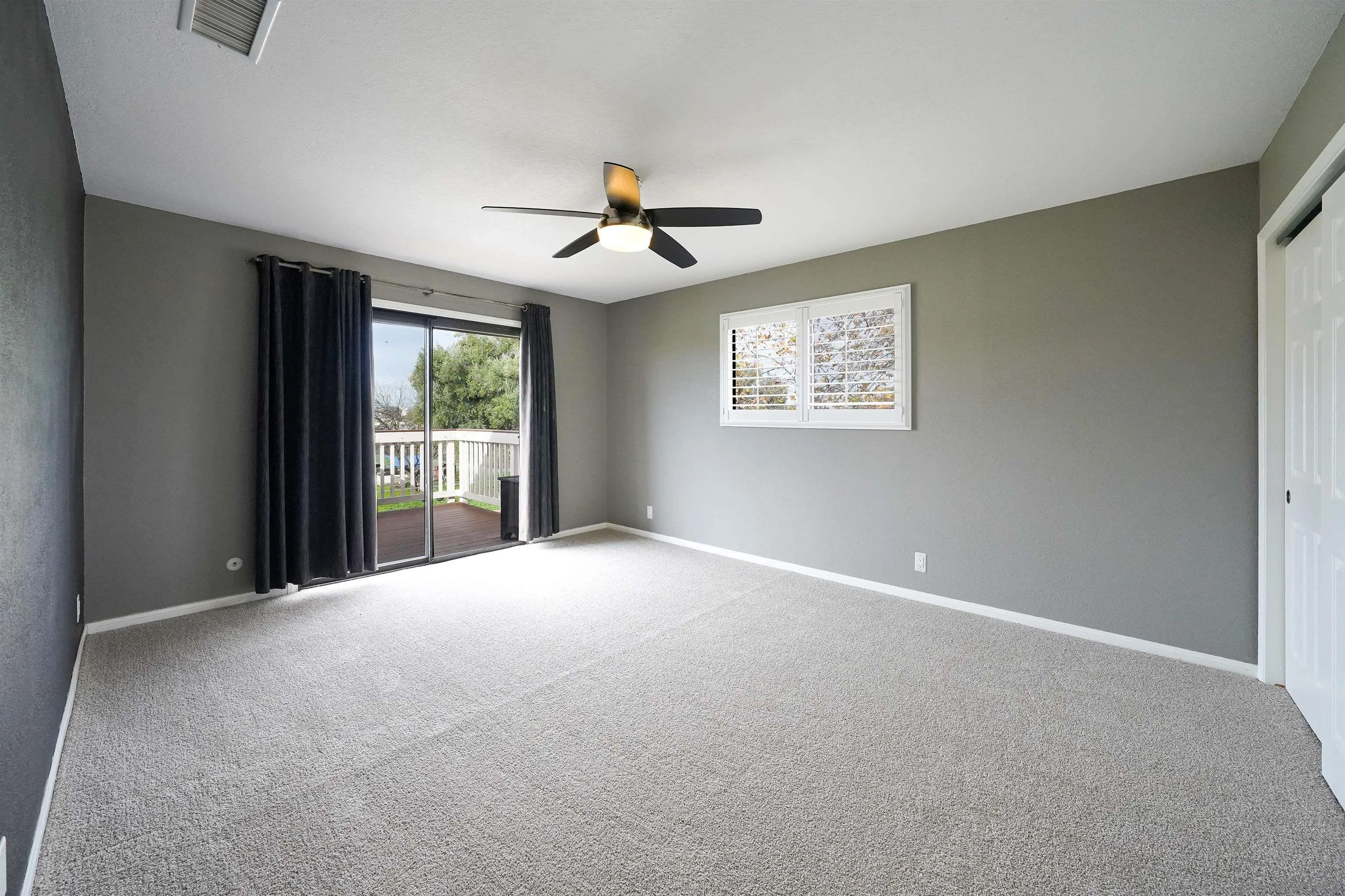 https://cdn.realtyfeed.com/cdn/127/2600579/692792cde0fb051e67babd6505efc757.webp