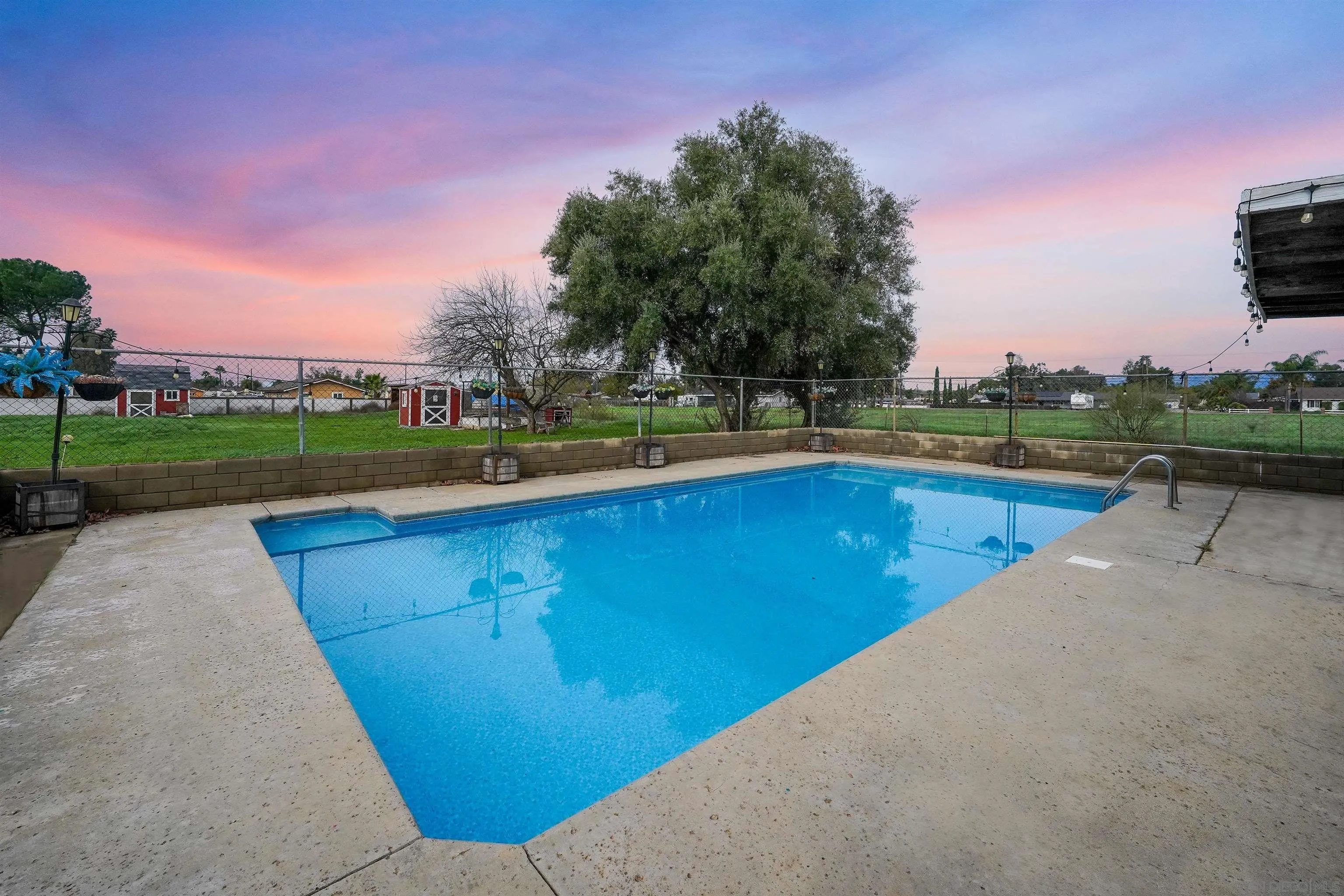https://cdn.realtyfeed.com/cdn/127/2600579/c5d35e61d9f830cfefabd754a7697711.webp