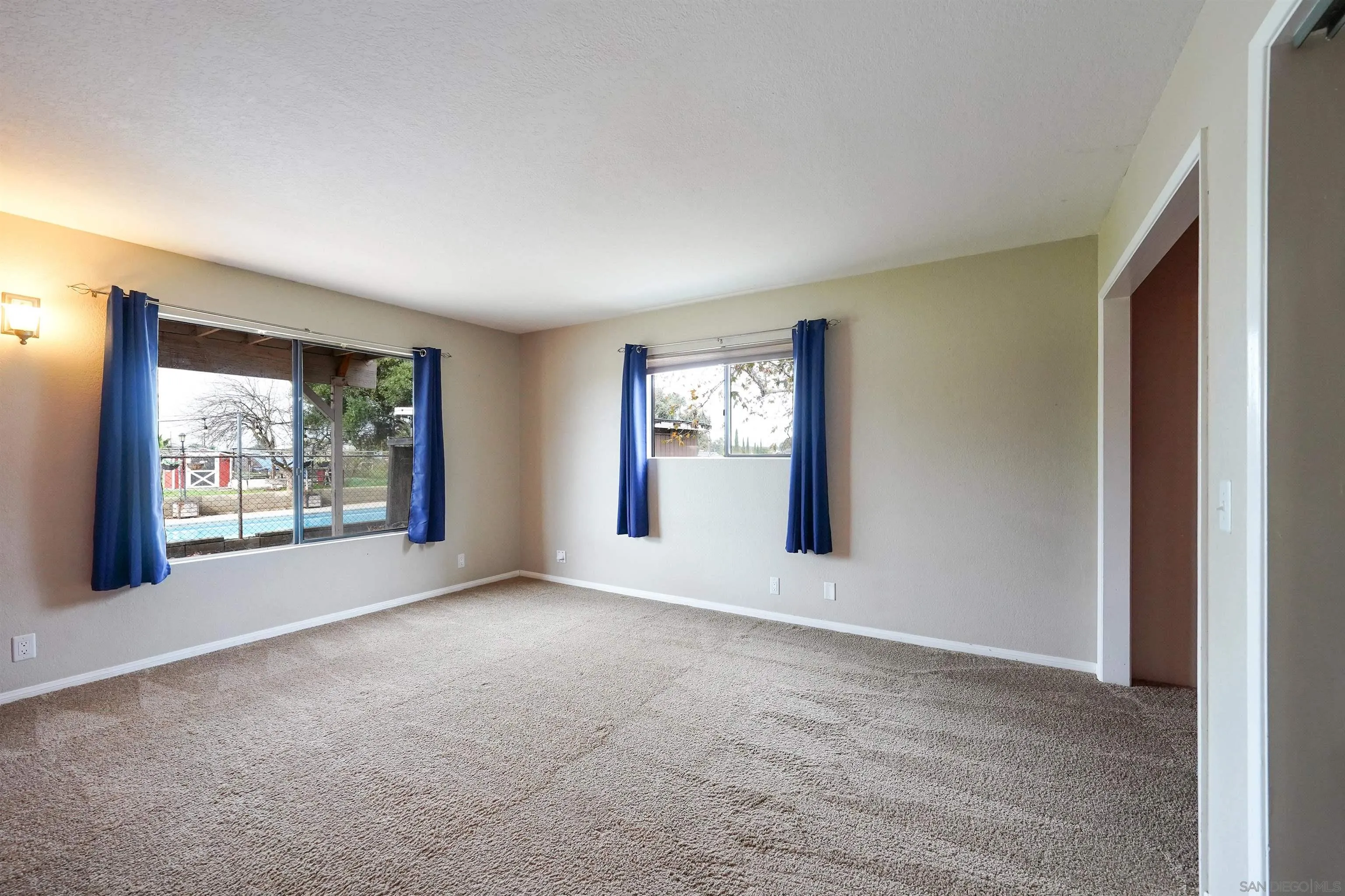 https://cdn.realtyfeed.com/cdn/127/2600579/c8c7275fed9ec454c54f7a948c13a8fa.webp