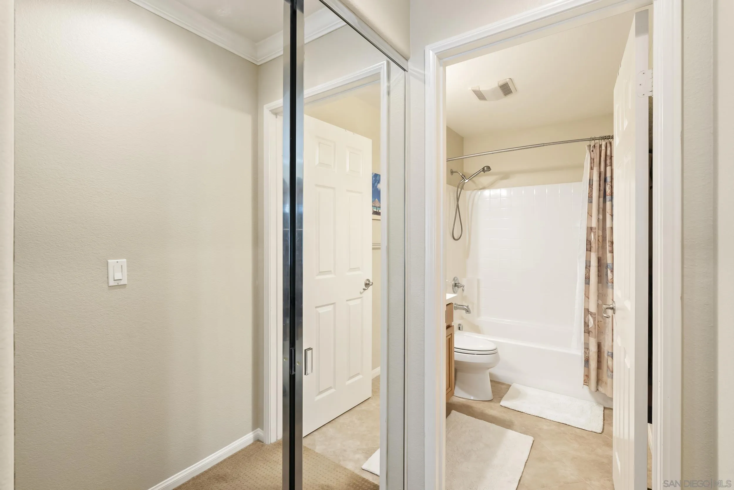 https://cdn.realtyfeed.com/cdn/127/2600587/db8ac0c12b2709766c24a4844c4d1112.webp