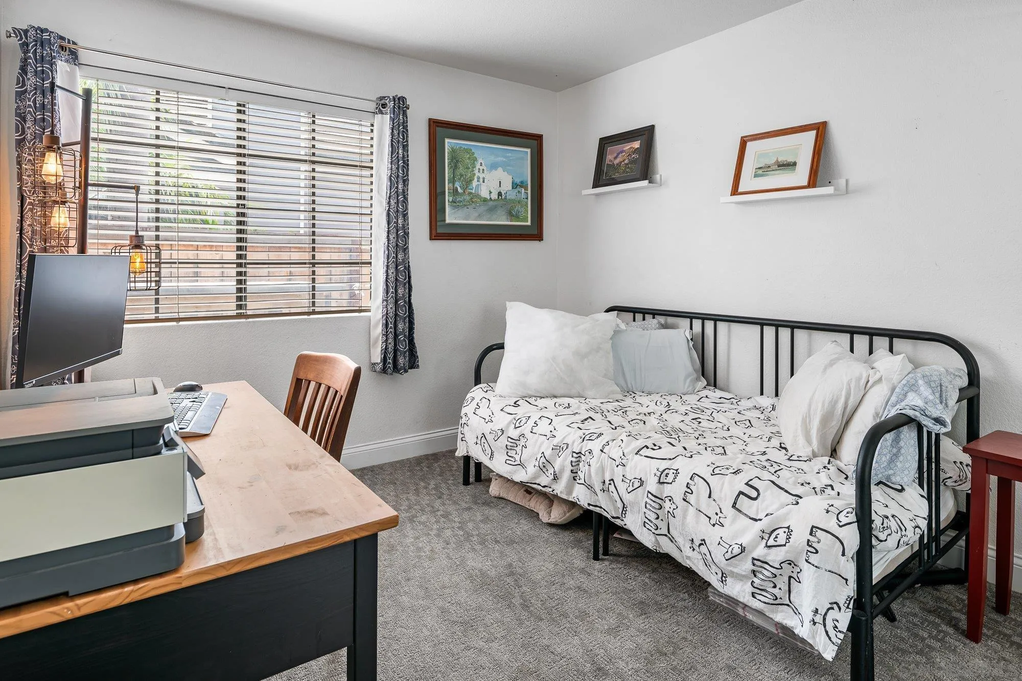 https://cdn.realtyfeed.com/cdn/127/2600590/10468cc308cc980e3646f74e25d2036e.webp