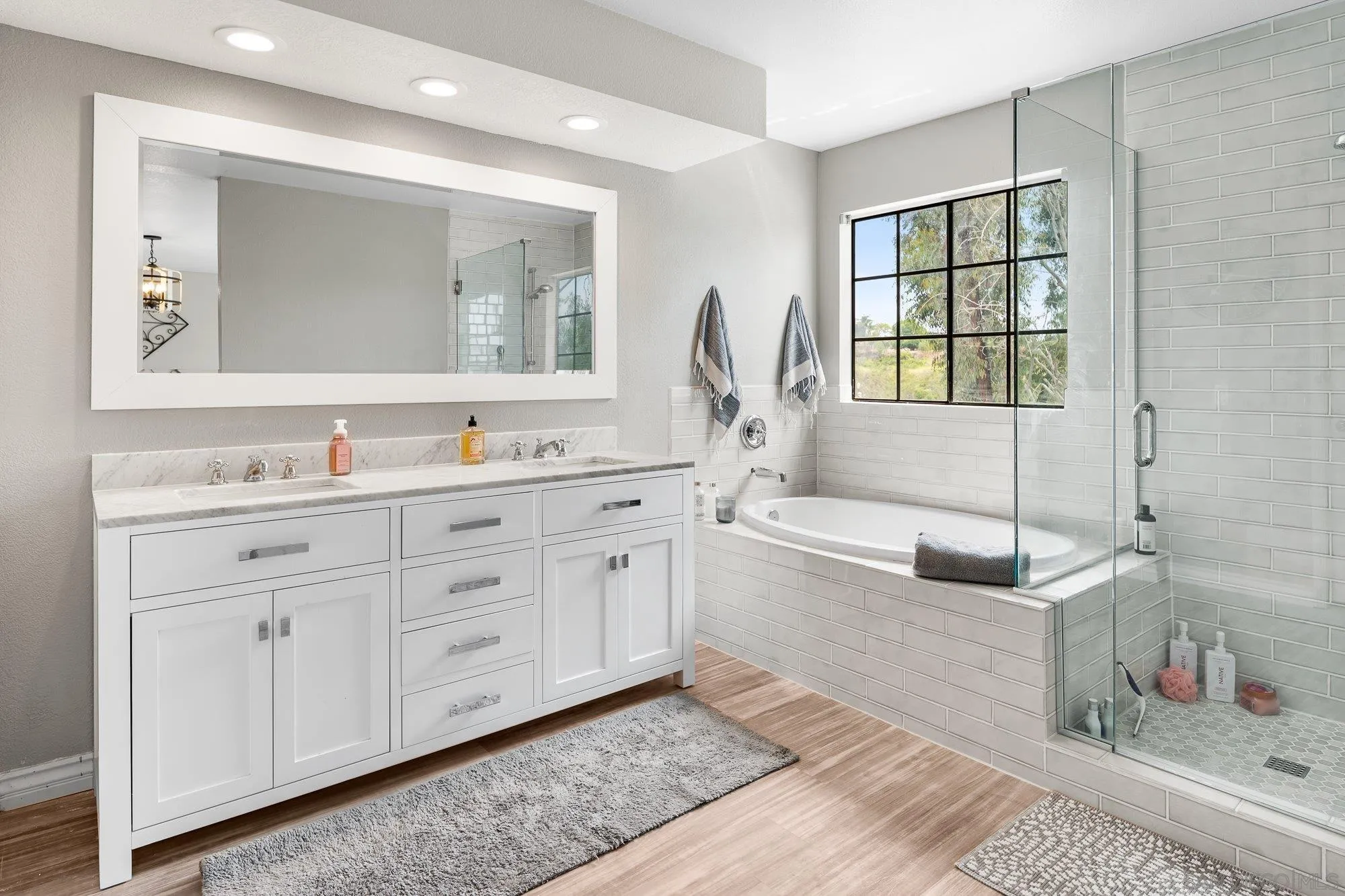 https://cdn.realtyfeed.com/cdn/127/2600590/647348ffe132b34e383e75988ccb8694.webp